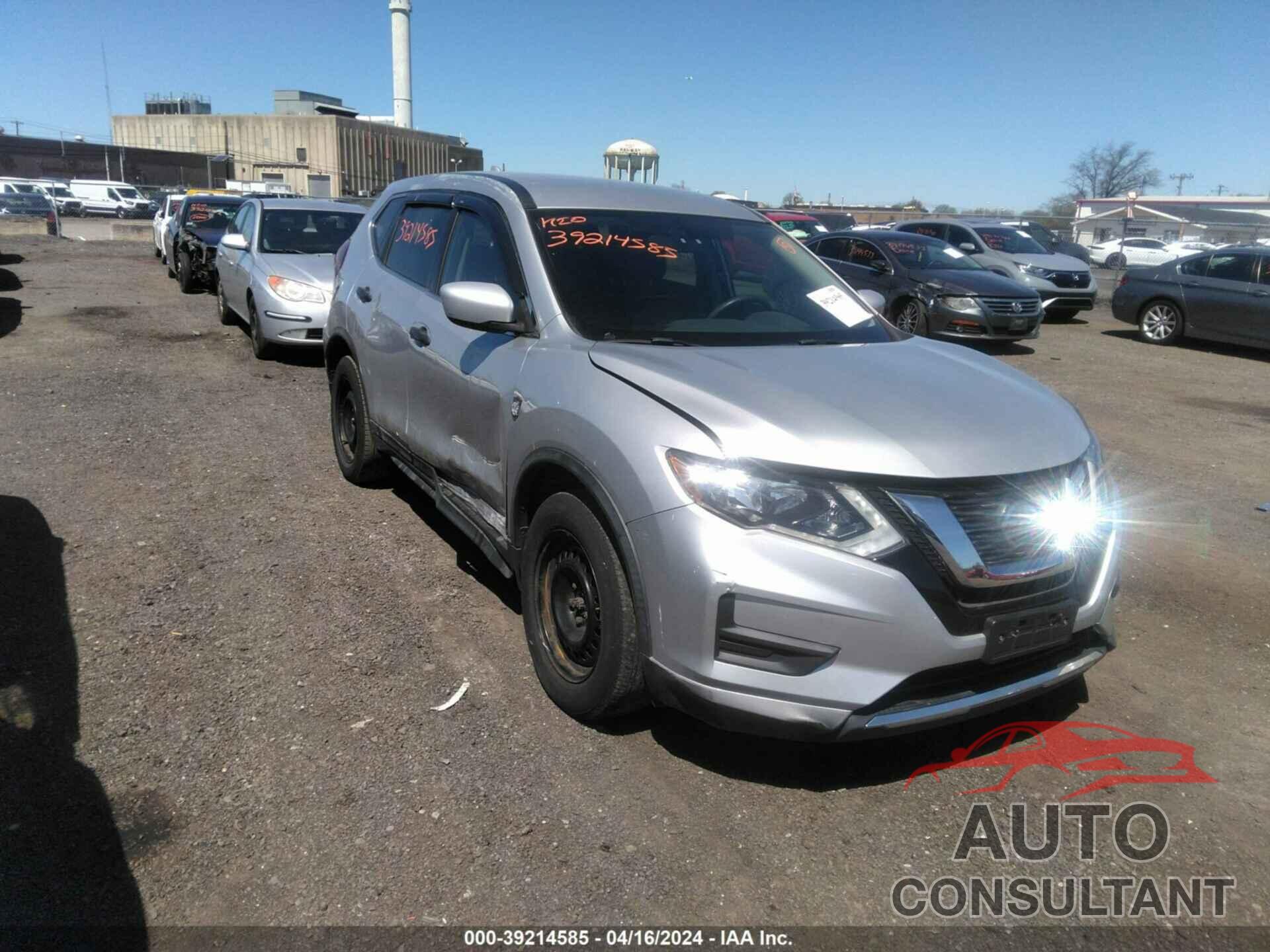 NISSAN ROGUE 2018 - KNMAT2MV8JP512854