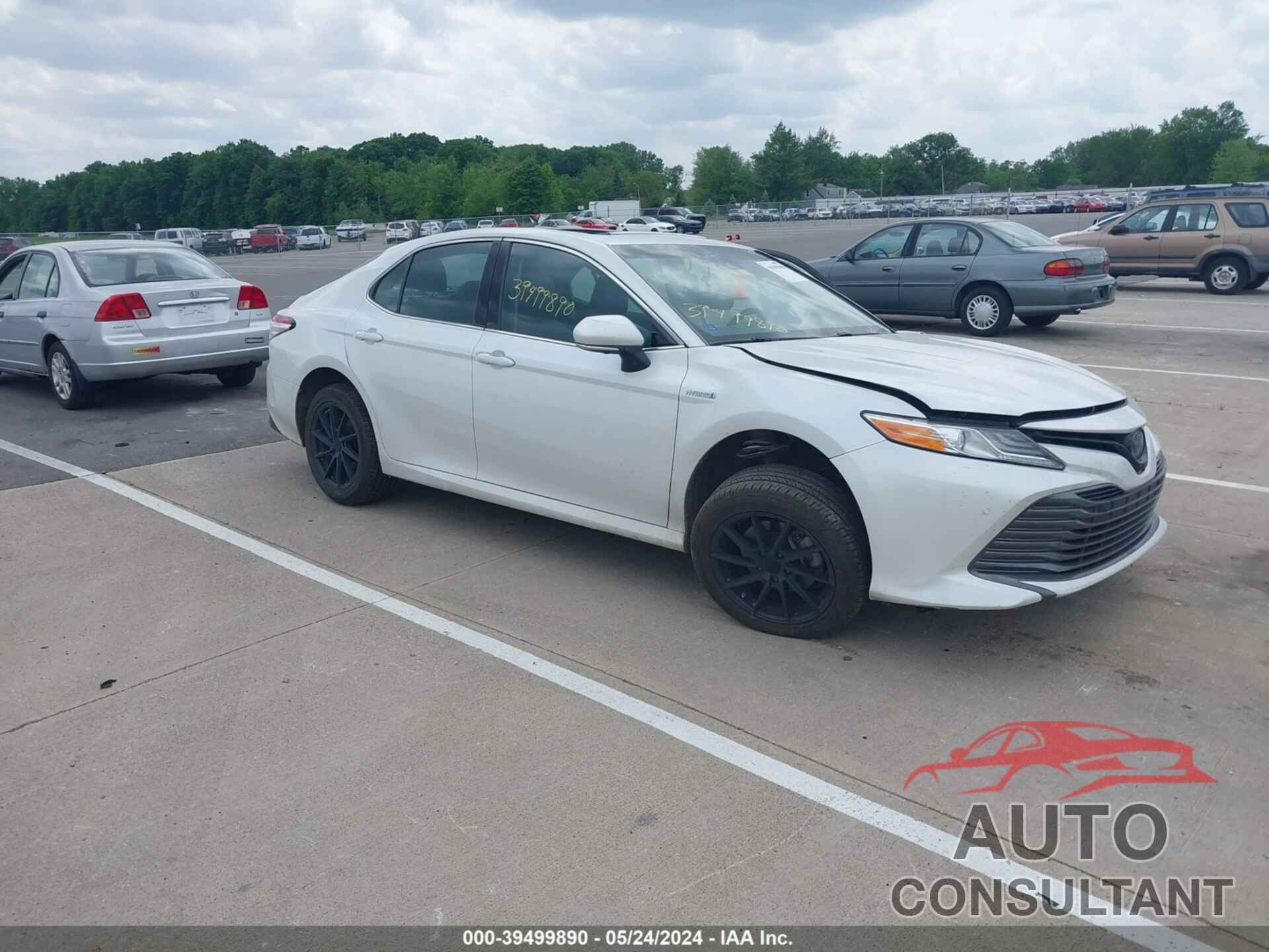 TOYOTA CAMRY HYBRID 2018 - 4T1B21HK5JU002850