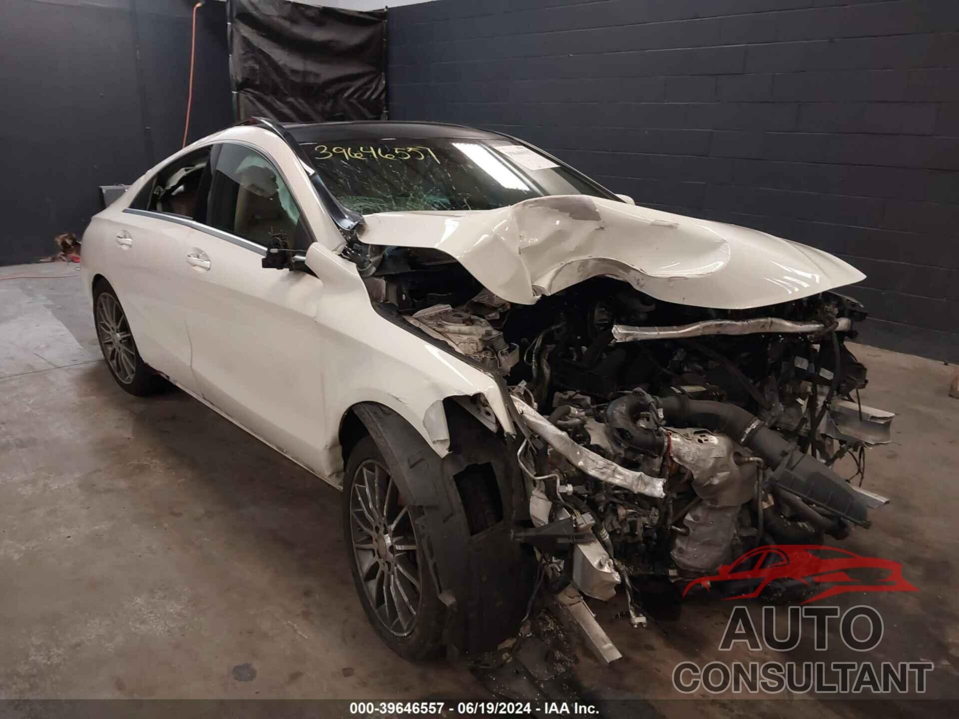 MERCEDES-BENZ CLA 250 2017 - WDDSJ4GB2HN400506