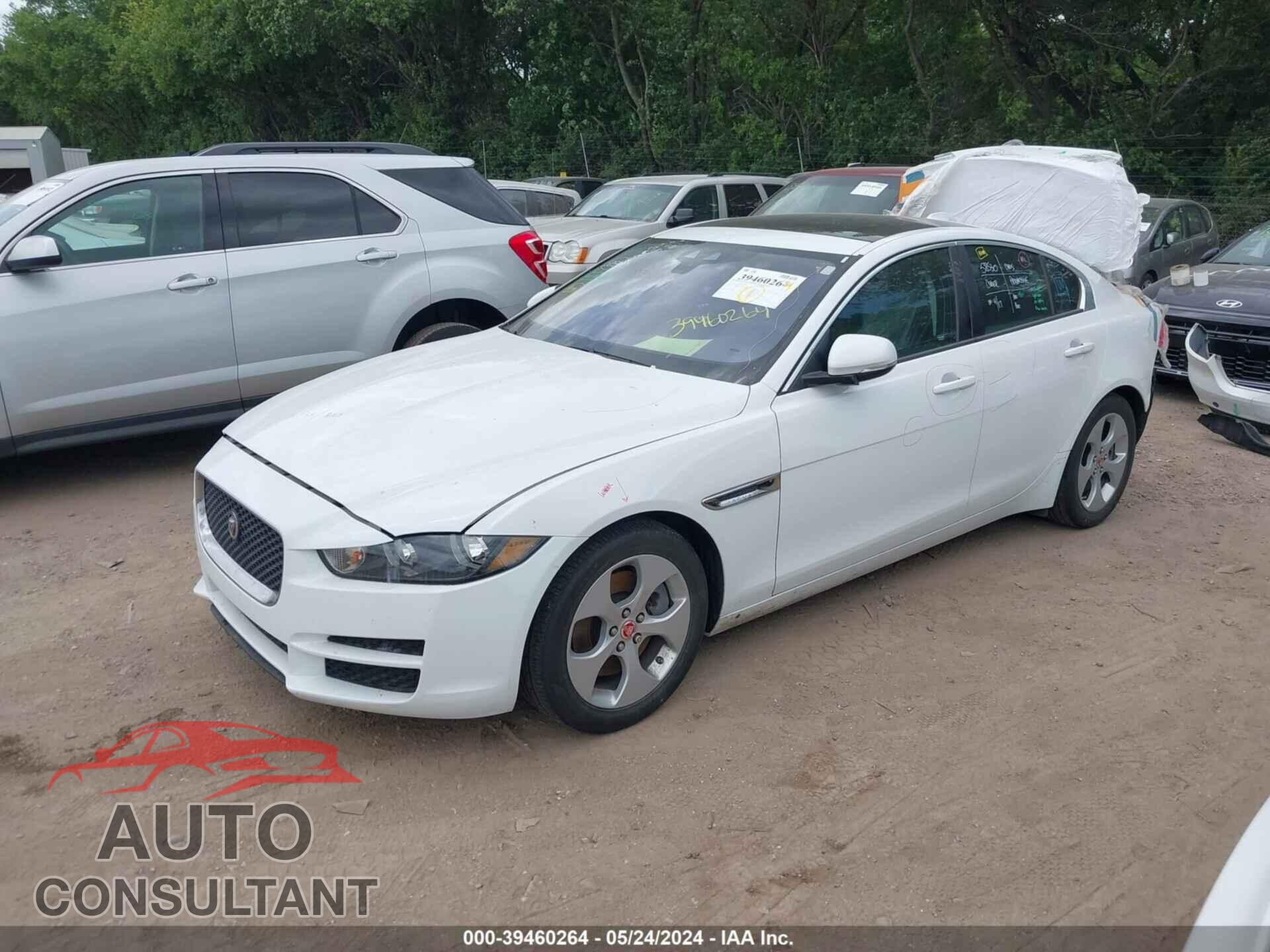 JAGUAR XE 2017 - SAJAR4BG0HA972734