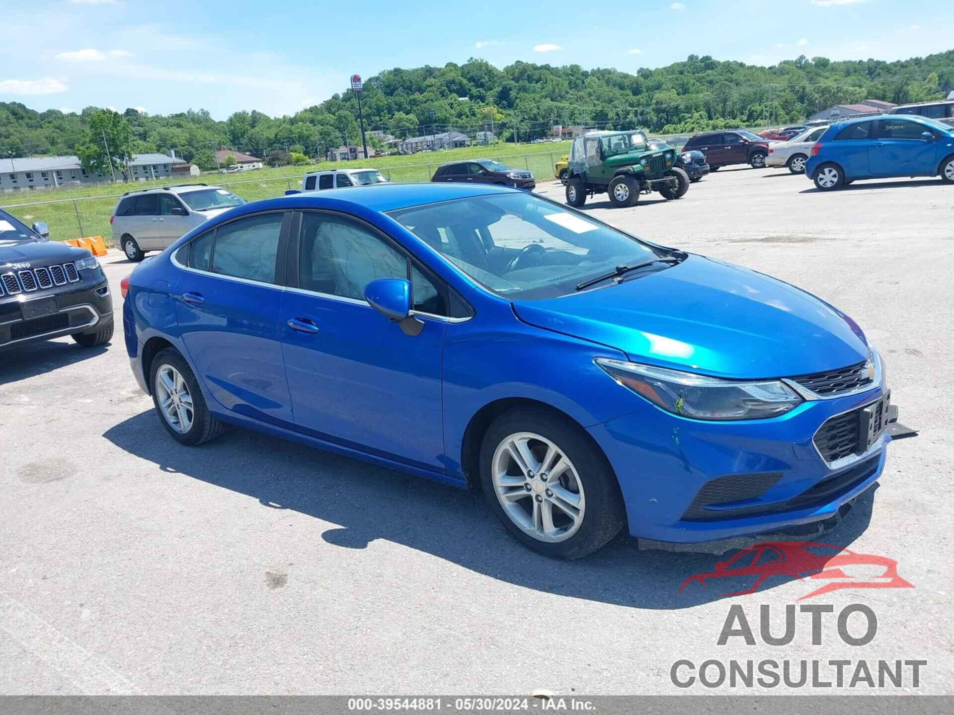 CHEVROLET CRUZE 2017 - 1G1BE5SM8H7201213