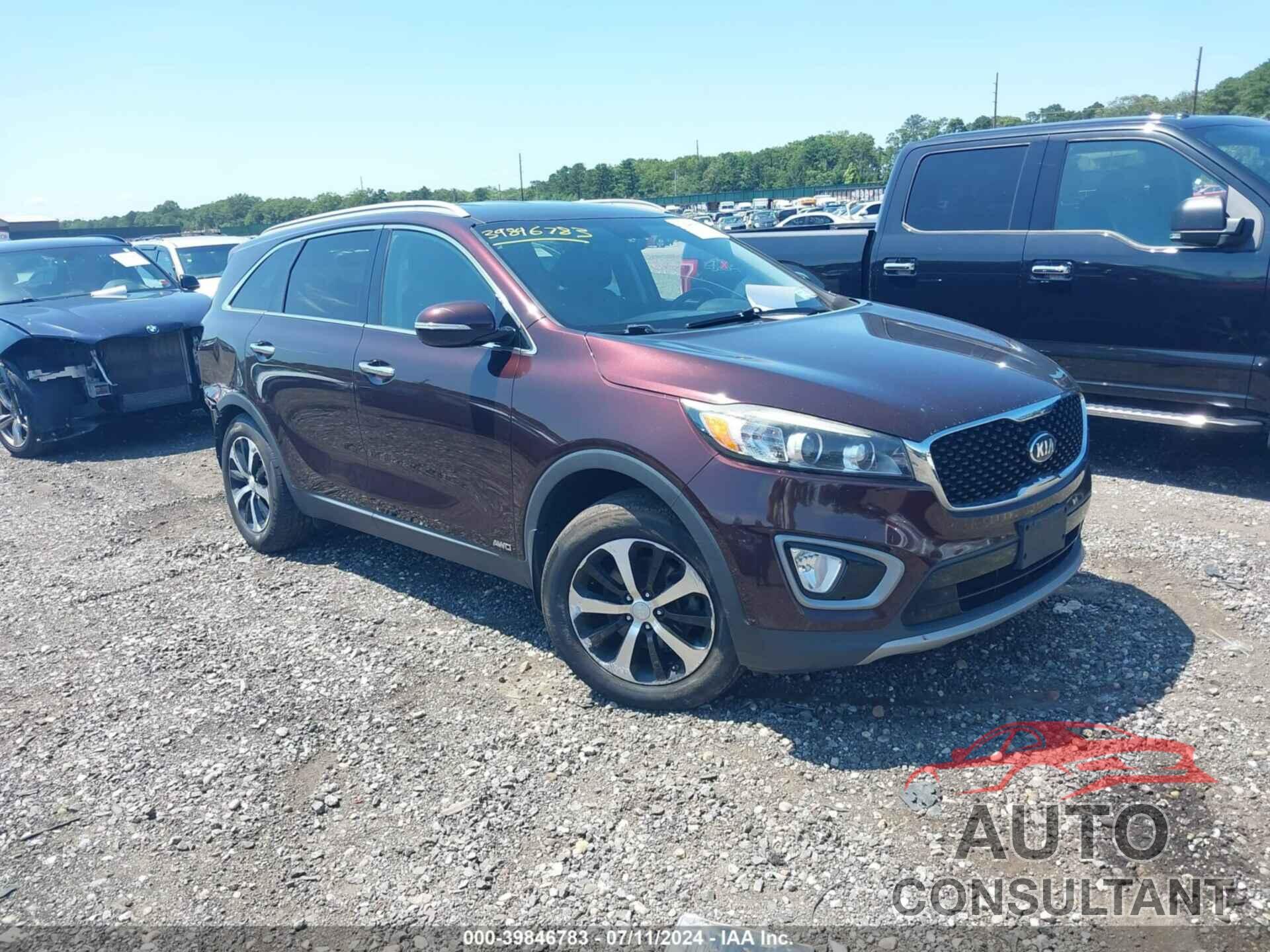 KIA SORENTO 2016 - 5XYPHDA13GG023170