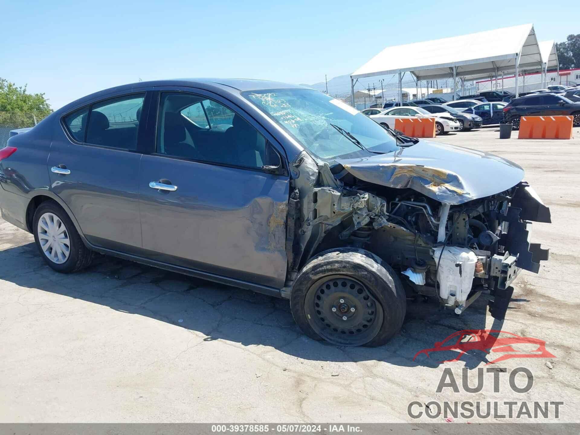 NISSAN VERSA 2018 - 3N1CN7AP9JL880061