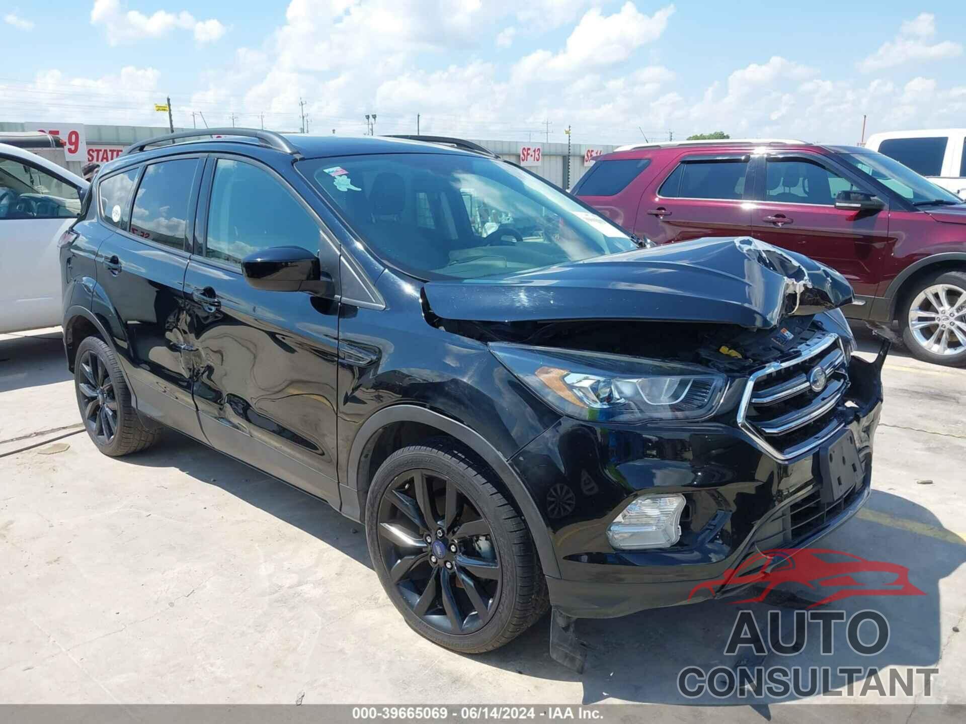 FORD ESCAPE 2018 - 1FMCU0GD4JUC86189