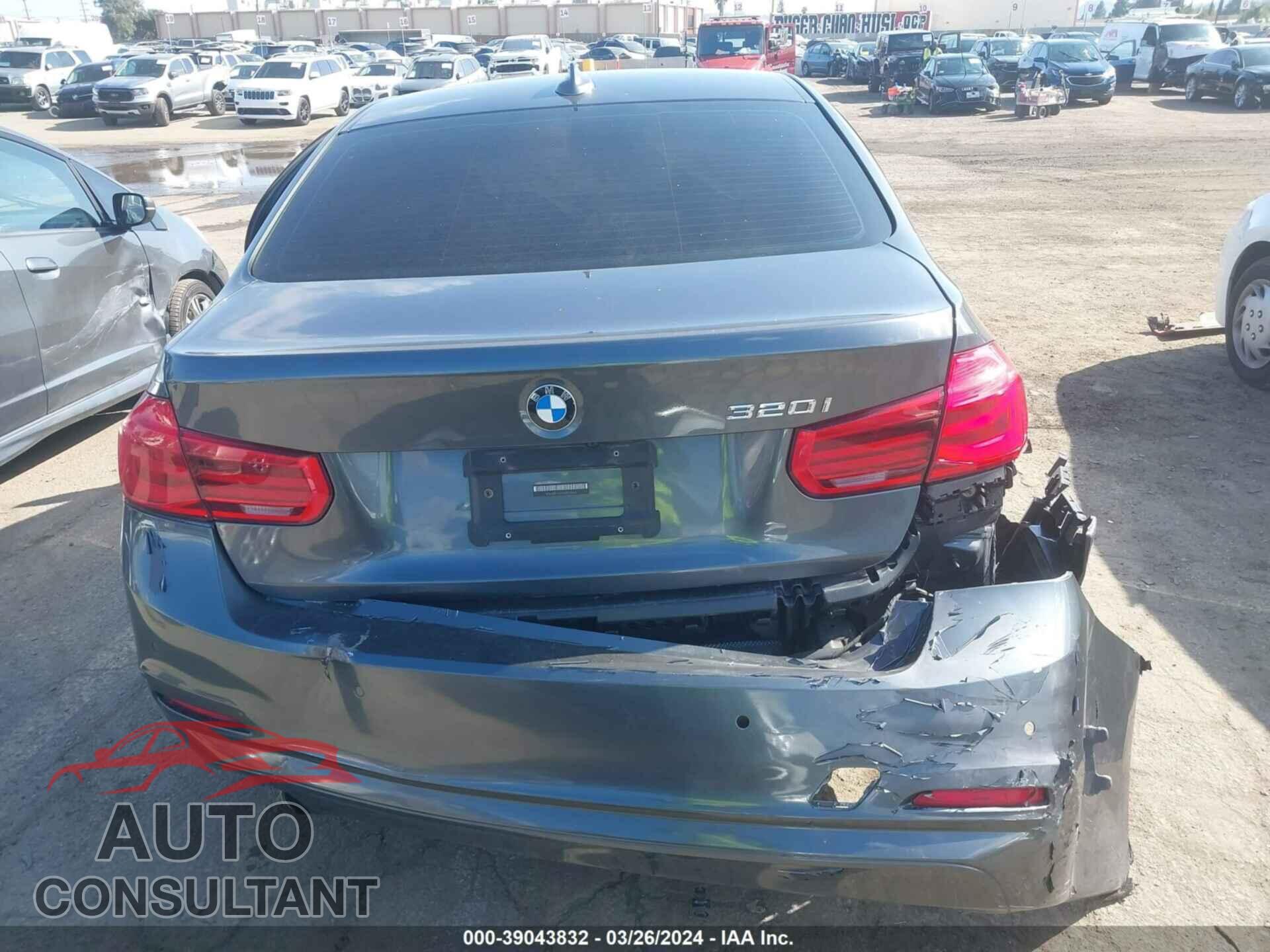 BMW 320I 2016 - WBA8E1G59GNU11662