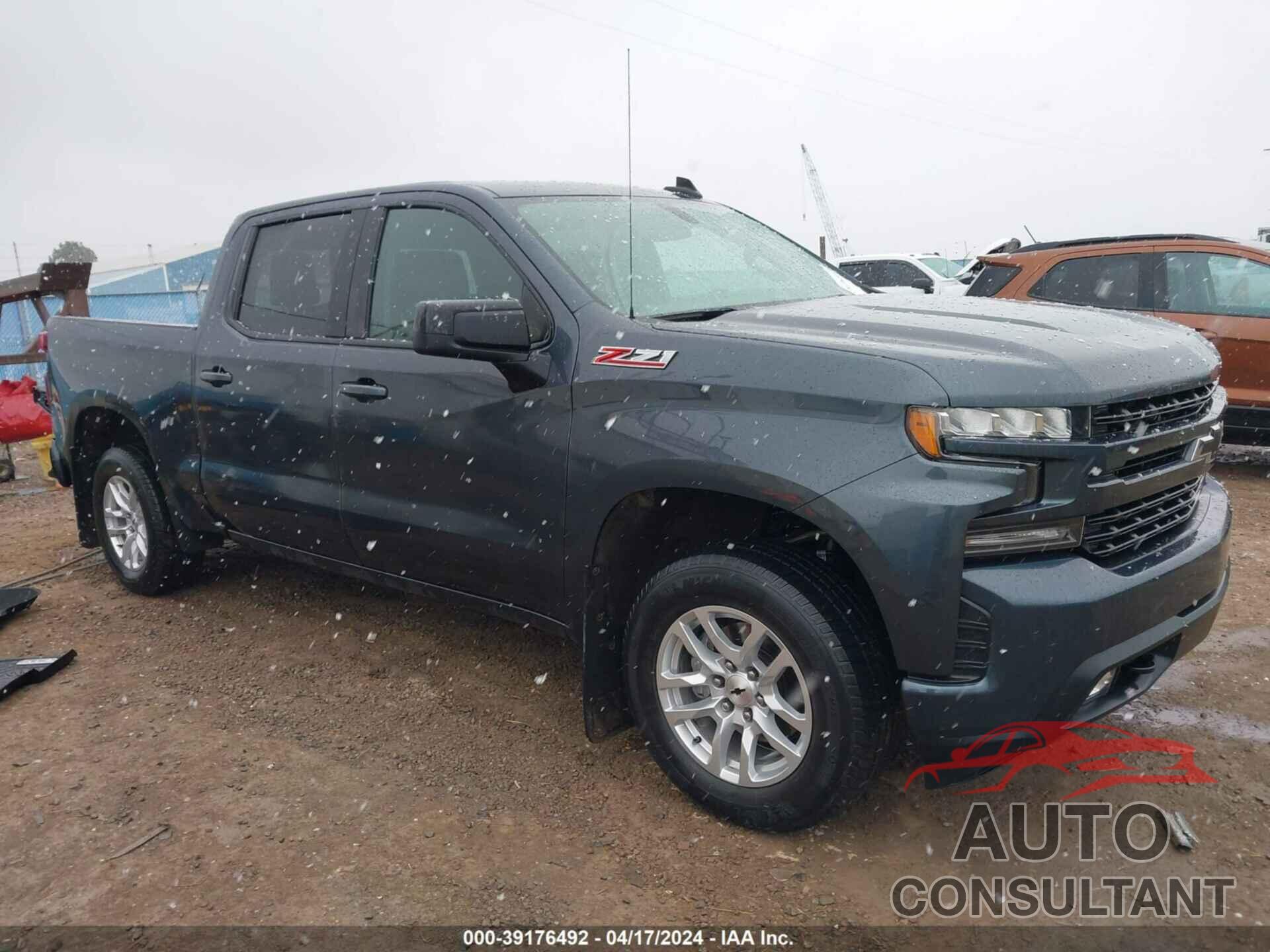 CHEVROLET SILVERADO 1500 2020 - 1GCUYEED9LZ374545