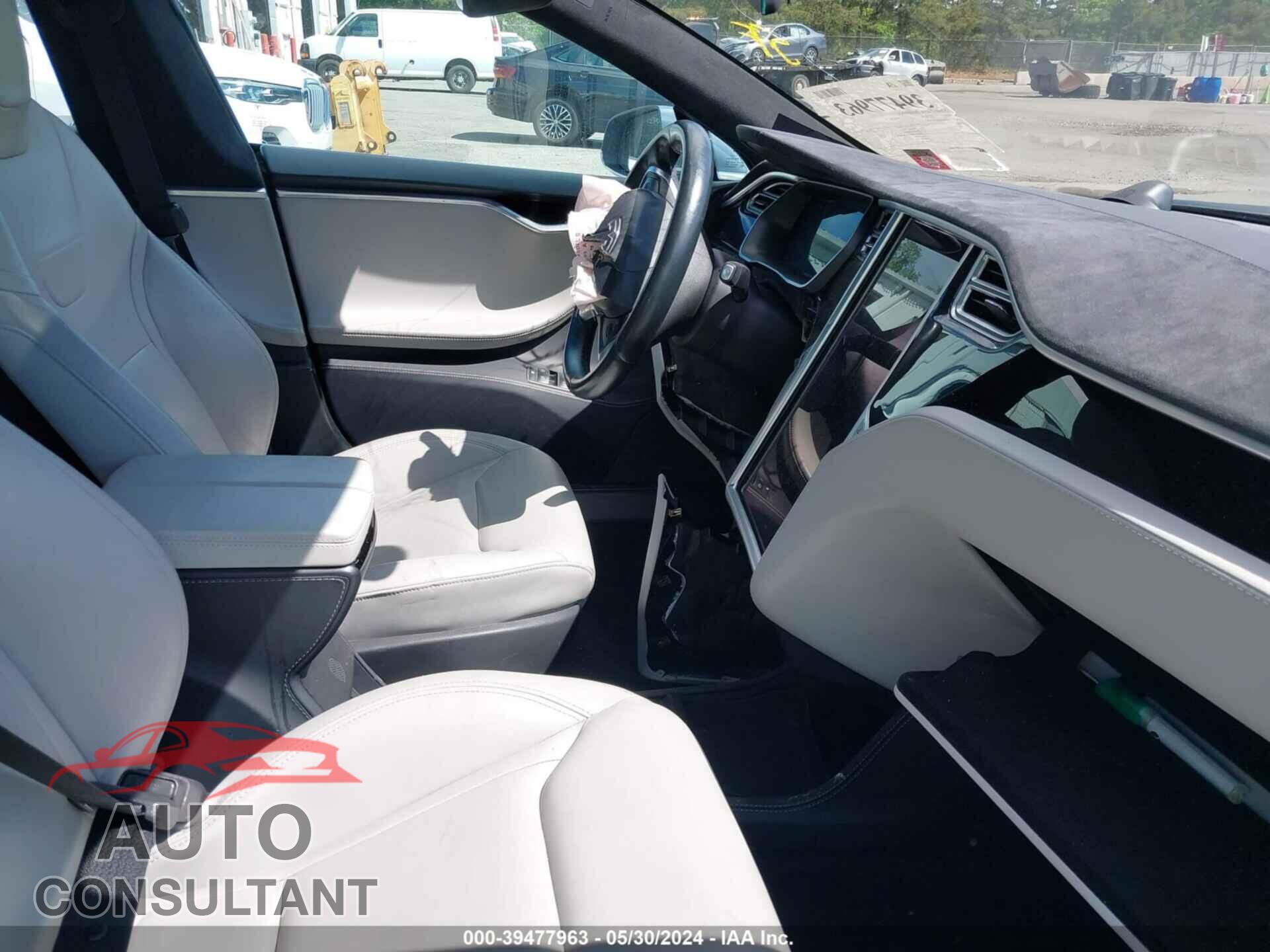 TESLA MODEL S 2016 - 5YJSA1E26GF128681