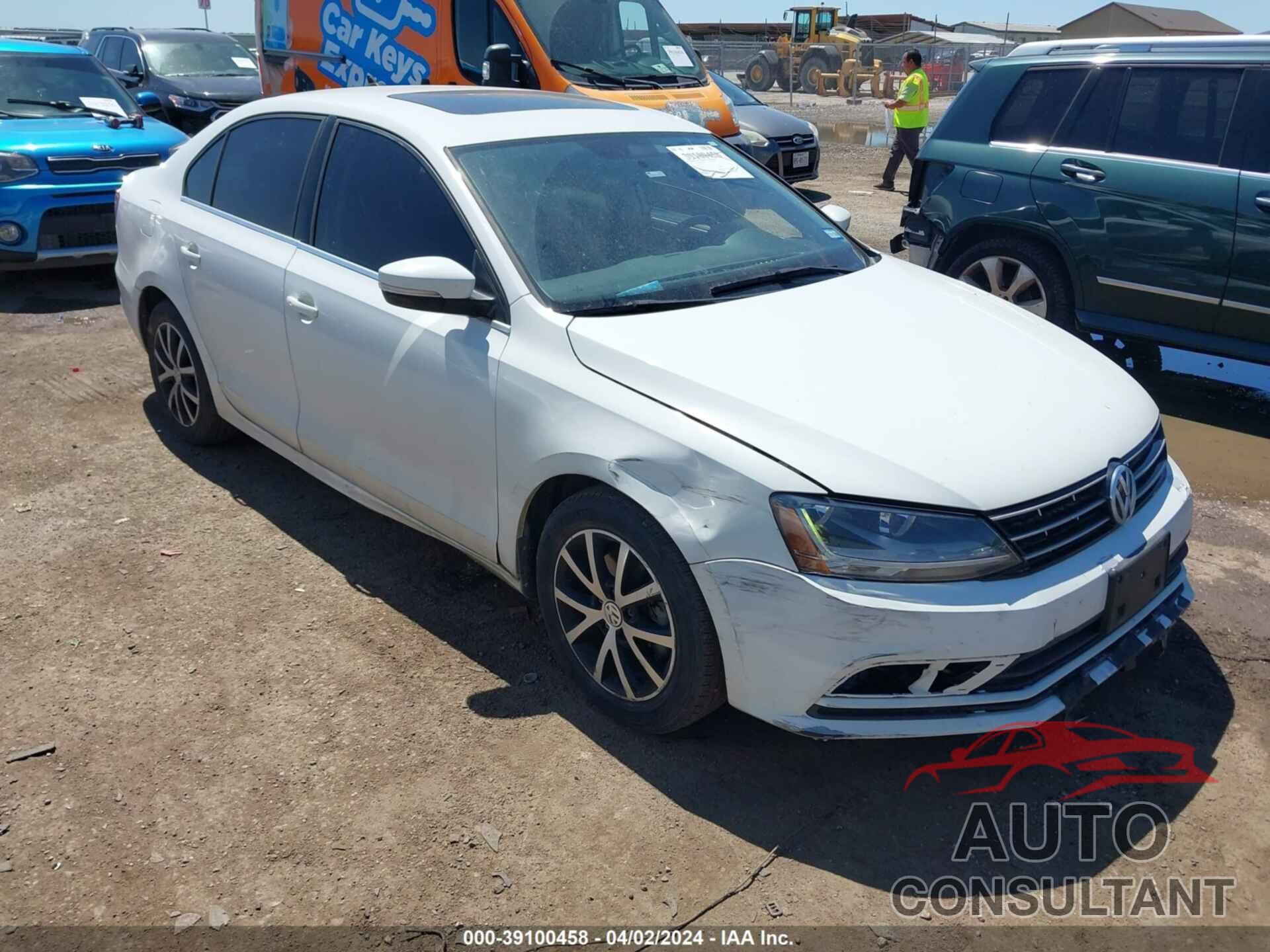 VOLKSWAGEN JETTA 2018 - 3VWDB7AJ2JM217234