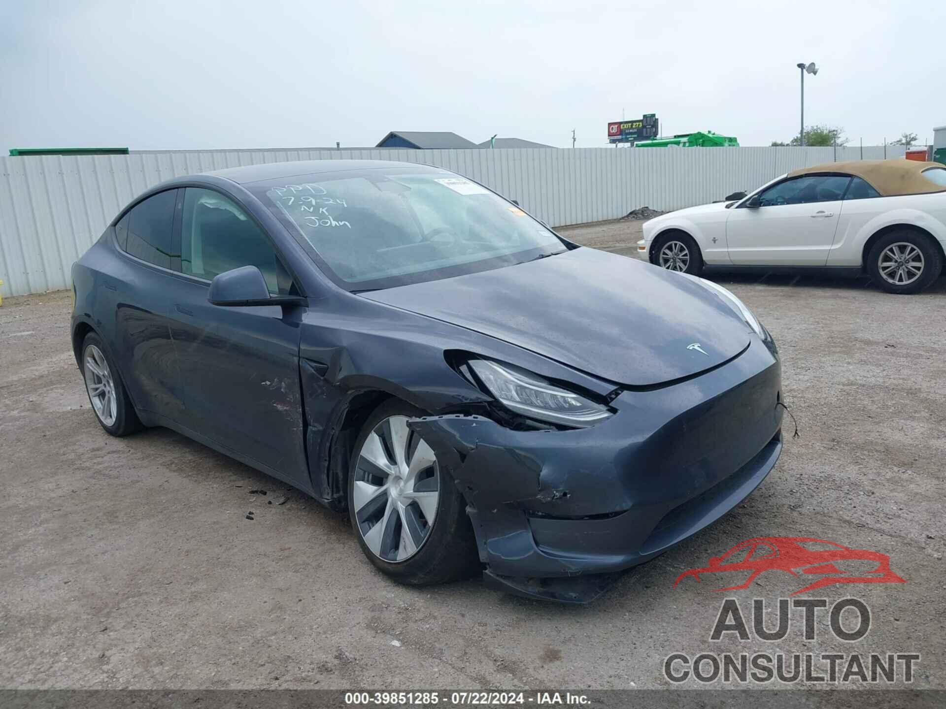 TESLA MODEL Y 2022 - 7SAYGAEE8NF378362