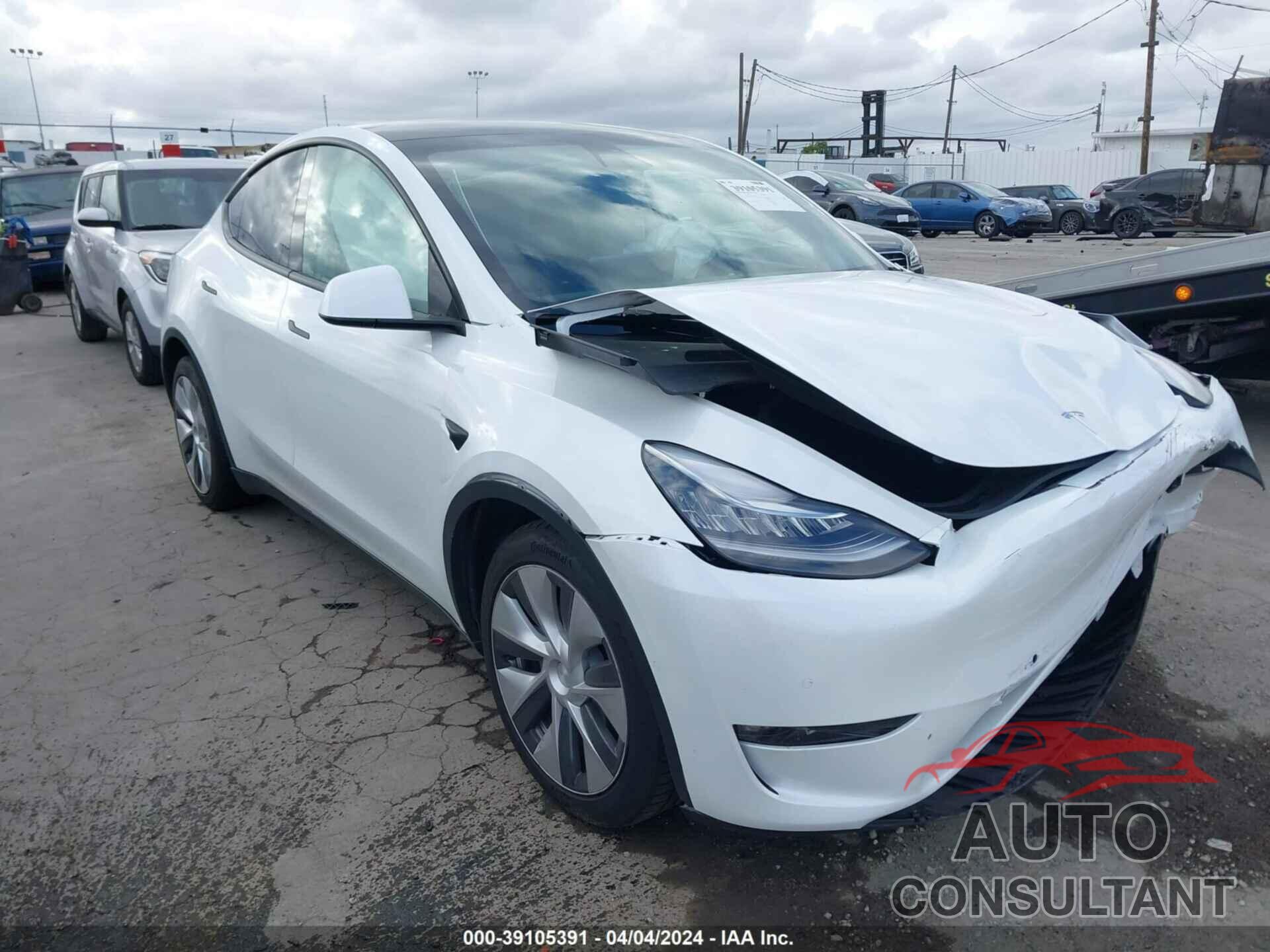 TESLA MODEL Y 2021 - 5YJYGDEEXMF204144