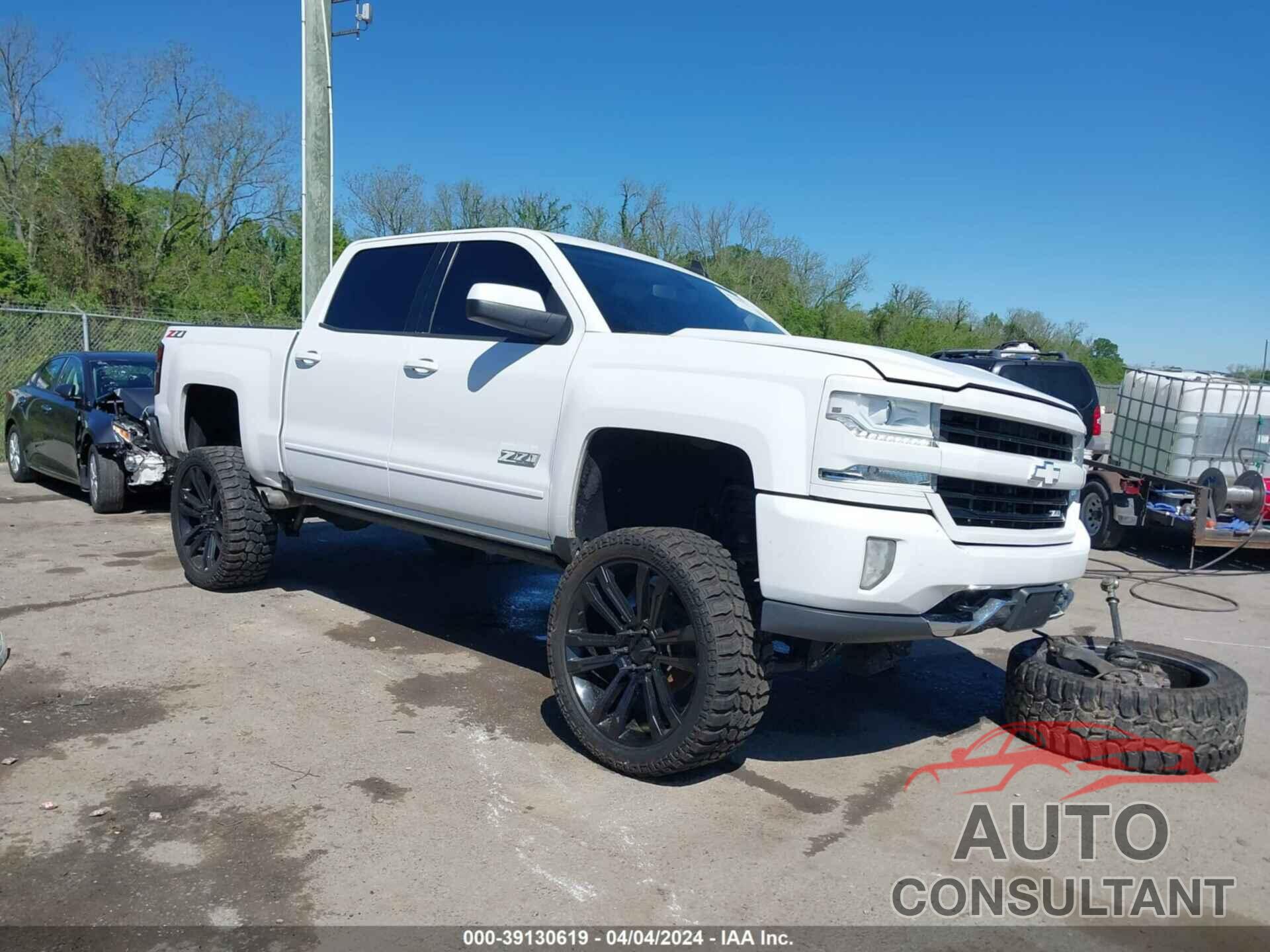 CHEVROLET SILVERADO 1500 2018 - 3GCUKREC9JG267055