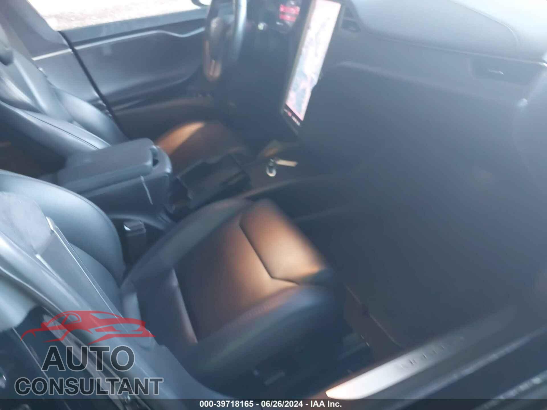 TESLA MODEL S 2018 - 5YJSA1E28JF267931