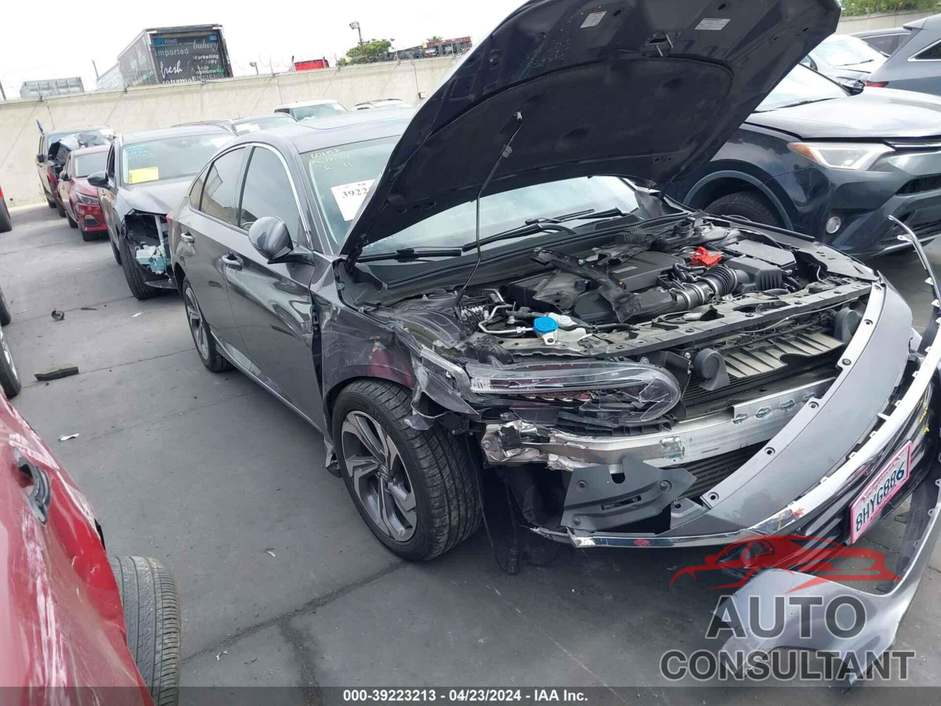 HONDA ACCORD 2018 - 1HGCV2F60JA024057