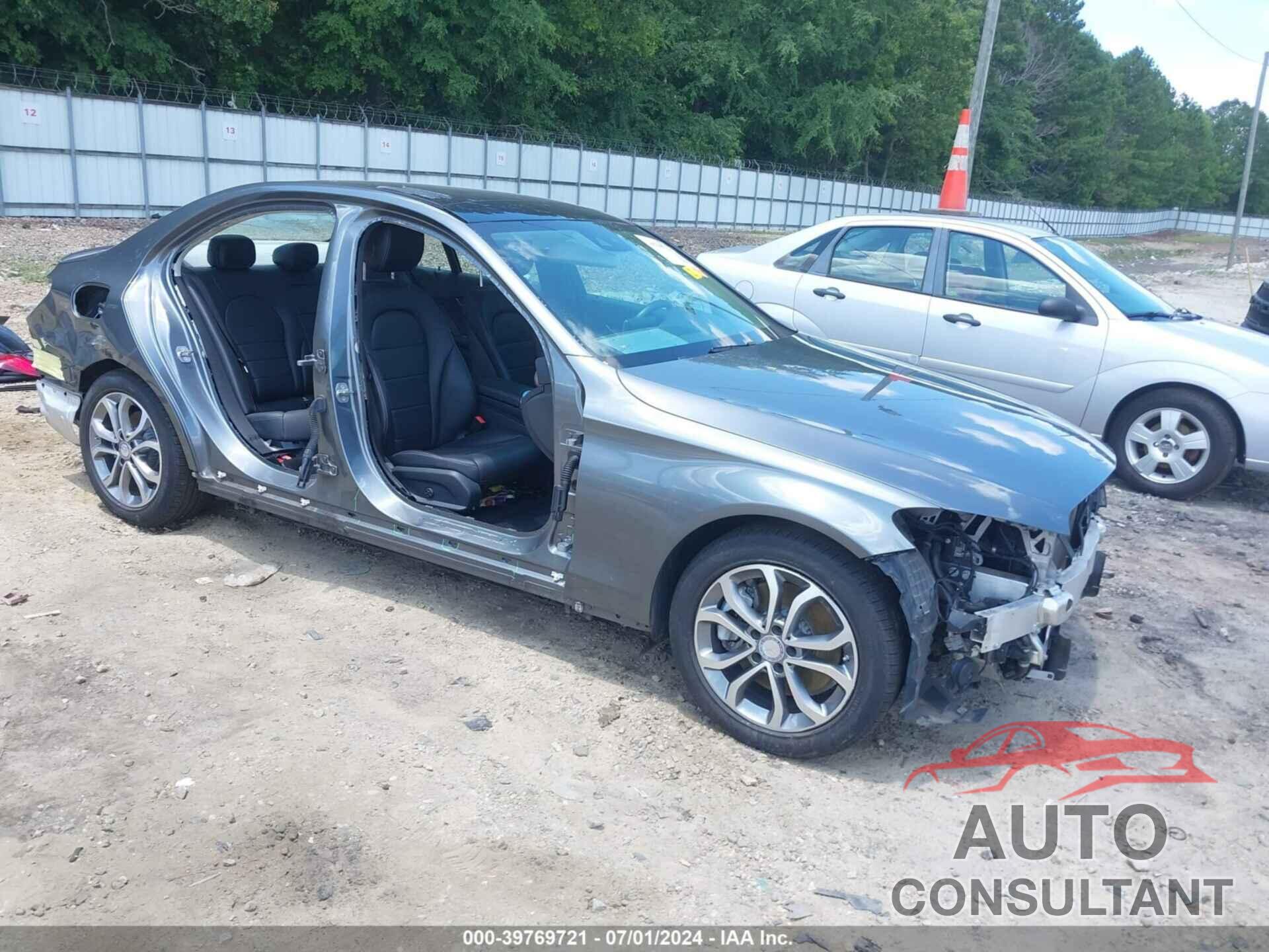 MERCEDES-BENZ C 300 2017 - 55SWF4JB6HU203048