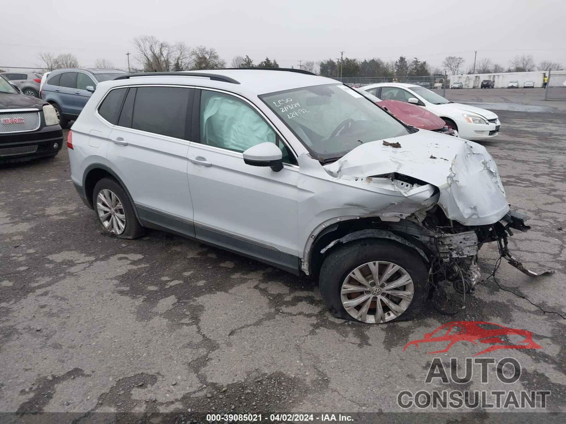 VOLKSWAGEN TIGUAN 2018 - 3VV2B7AXXJM000675