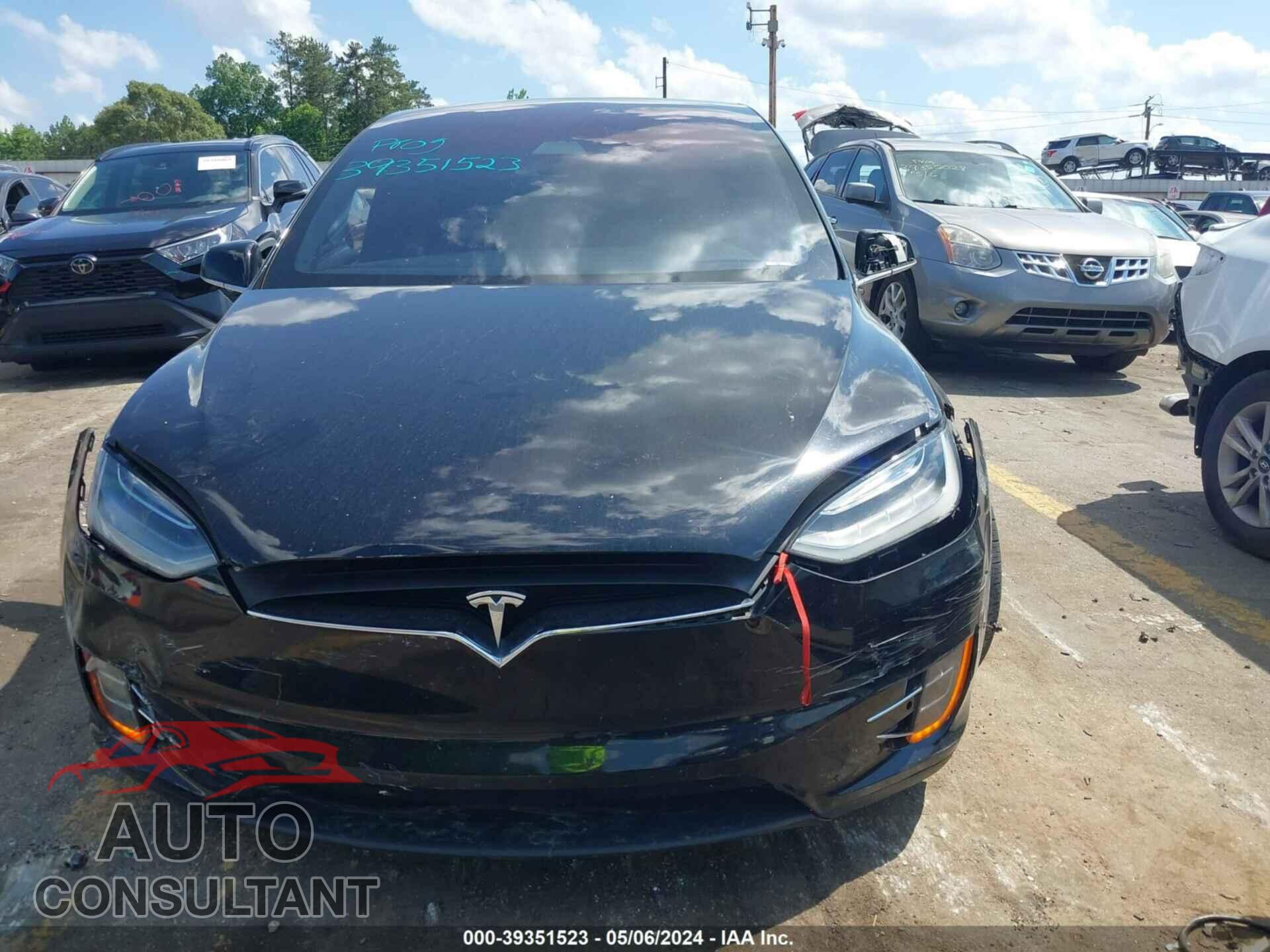 TESLA MODEL X 2017 - 5YJXCAE2XHF040475