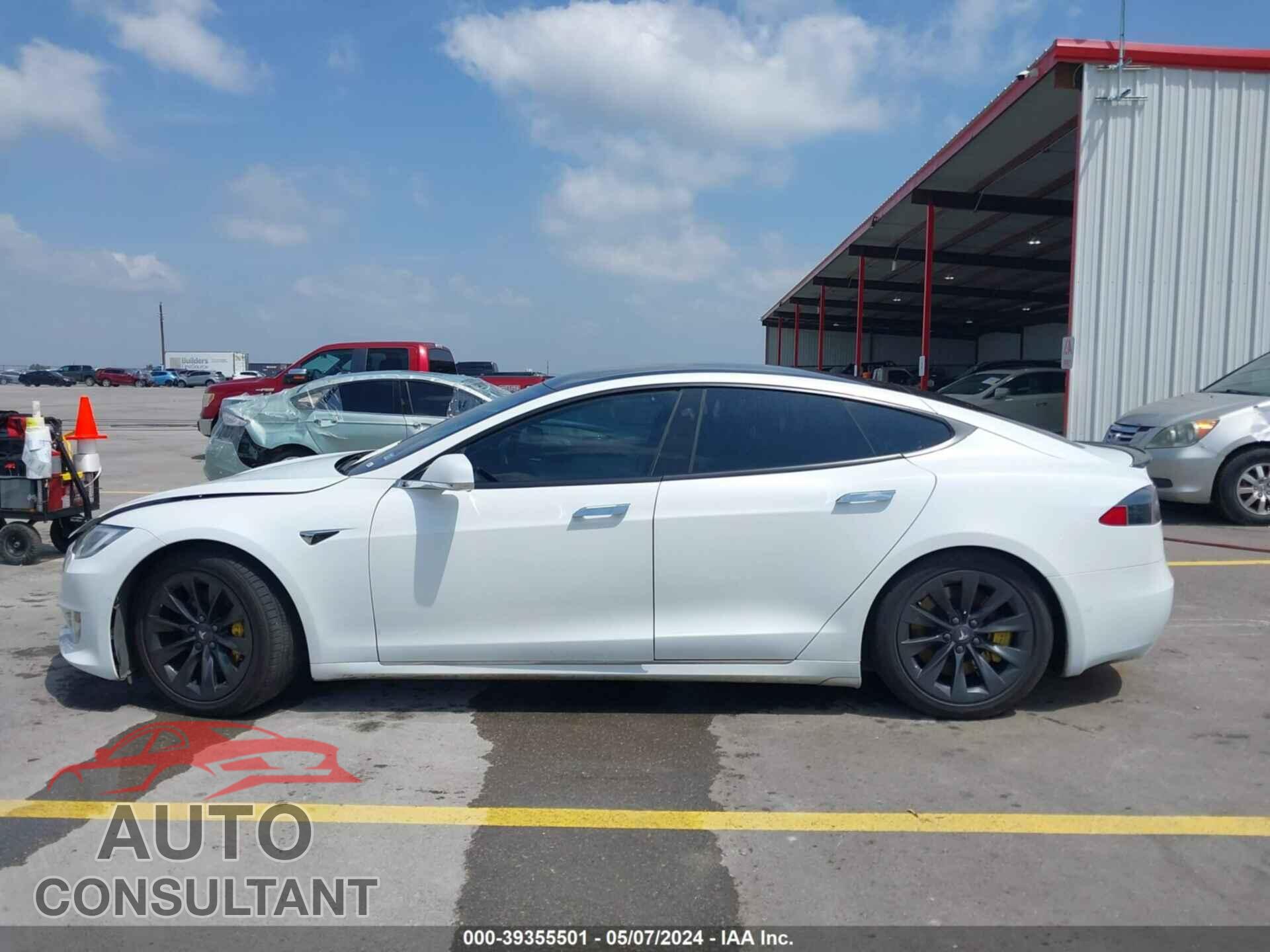 TESLA MODEL S 2018 - 5YJSA1E28JF257156