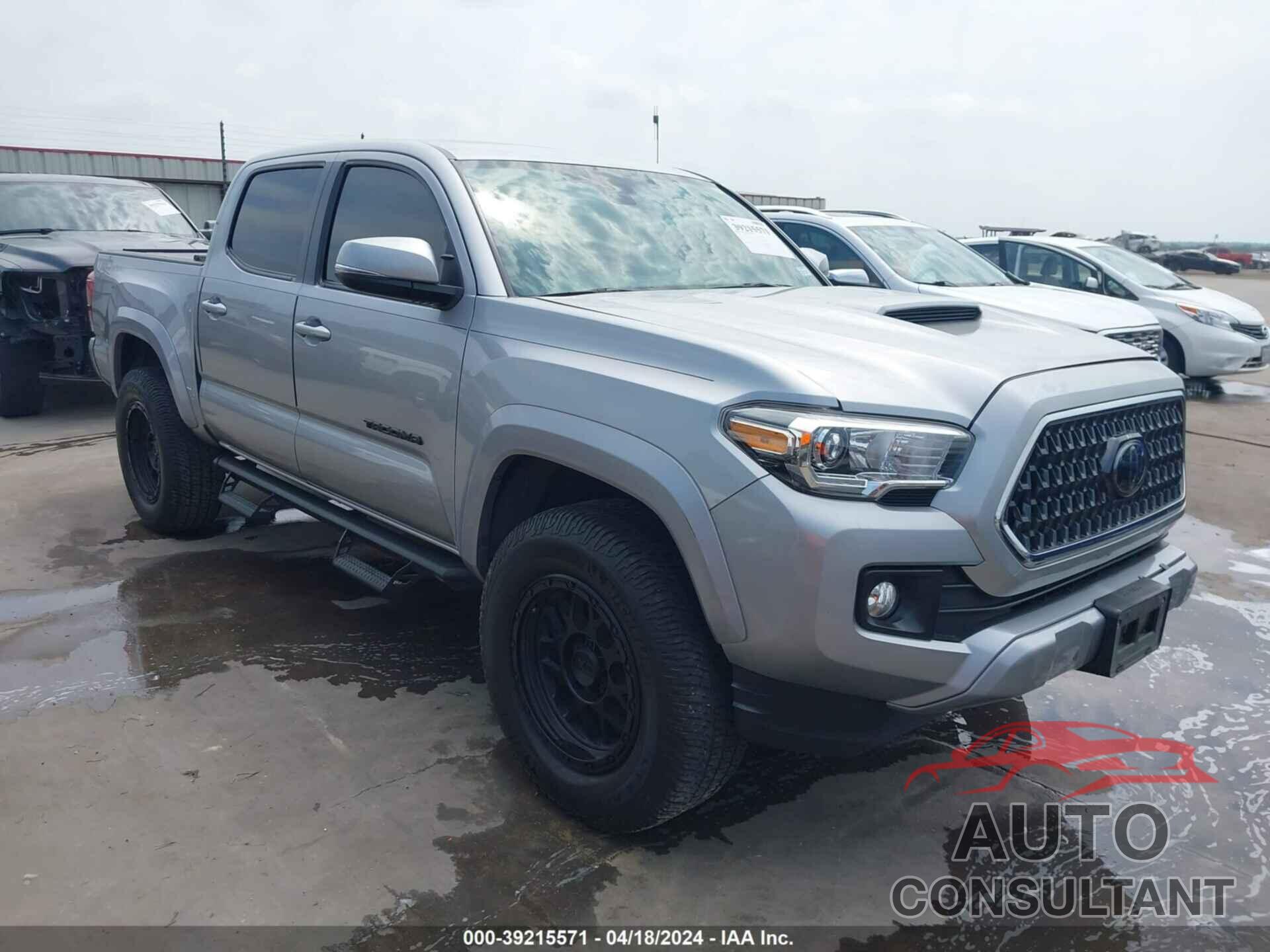 TOYOTA TACOMA 2018 - 5TFAZ5CN2JX055167