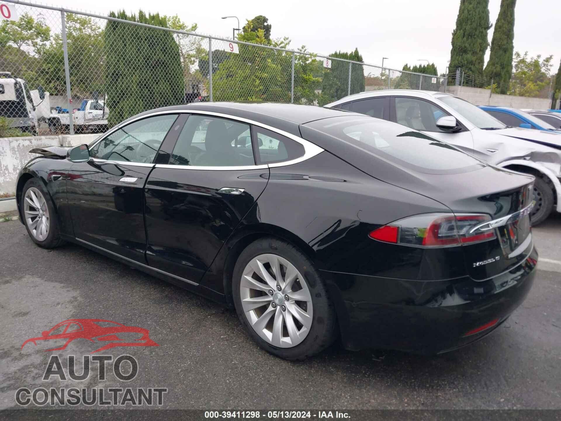 TESLA MODEL S 2018 - 5YJSA1E20JF290748