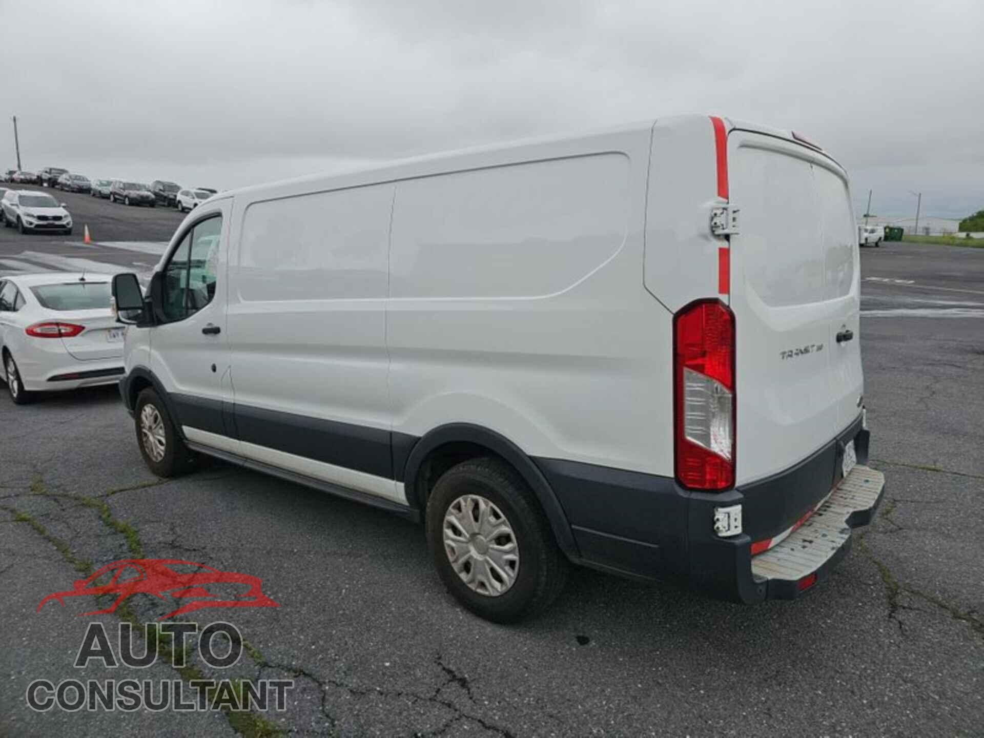 FORD TRANSIT 2018 - 1FTYE1YM2JKA26560