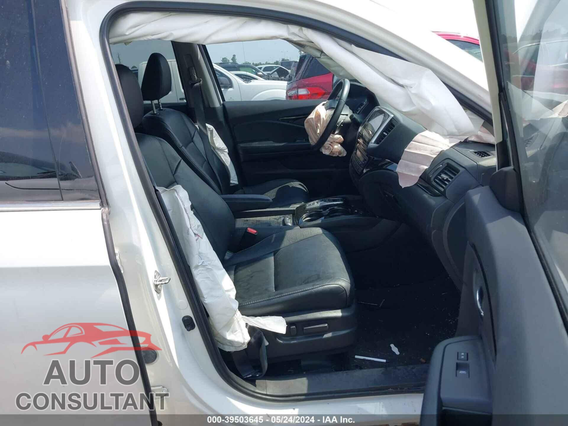 HONDA PILOT 2017 - 5FNYF5H97HB036489