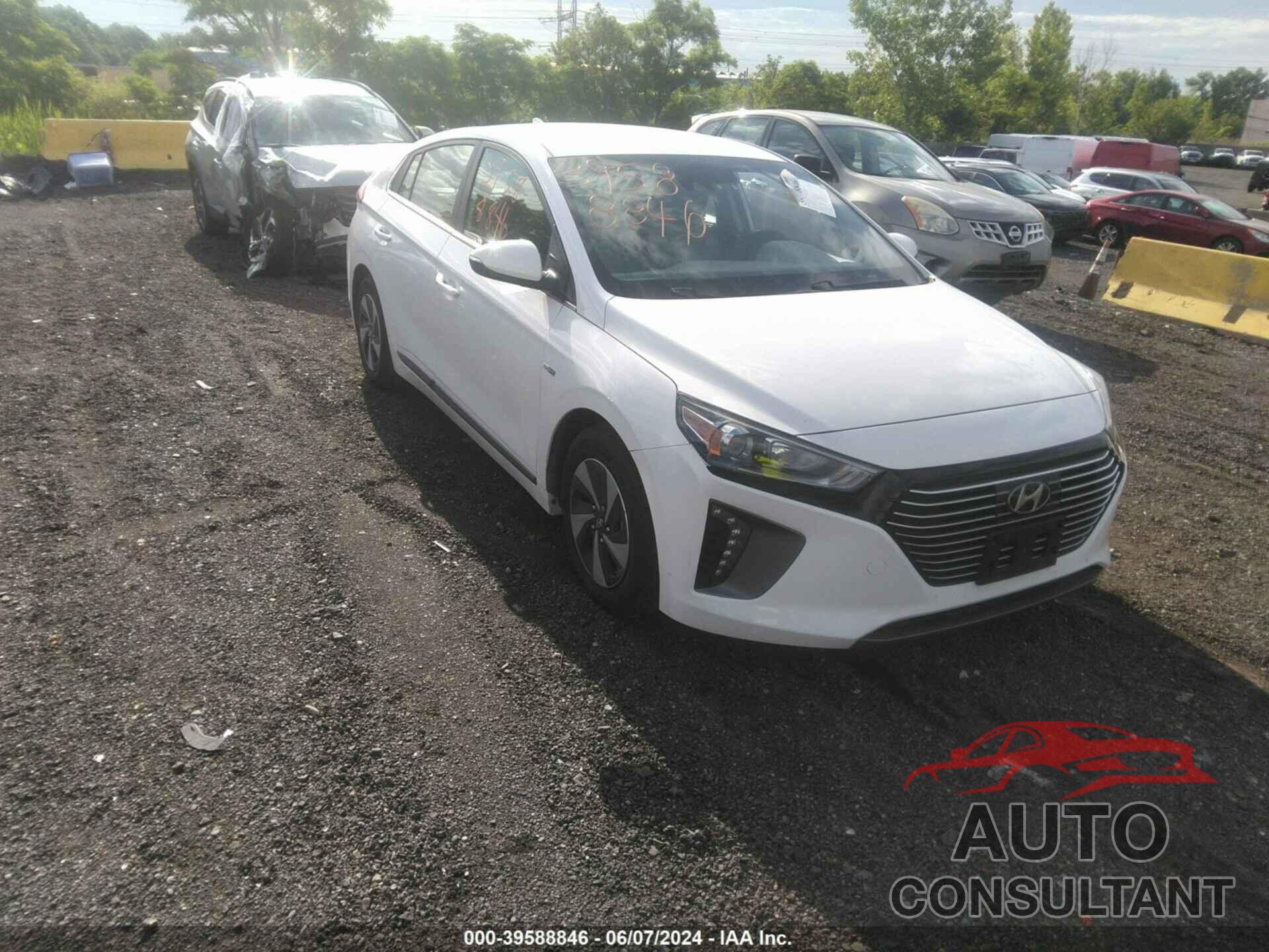 HYUNDAI IONIQ HYBRID 2018 - KMHC75LC0JU064167