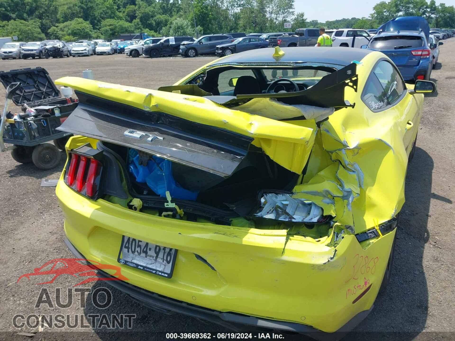 FORD MUSTANG 2021 - 1FA6P8CF3M5153071