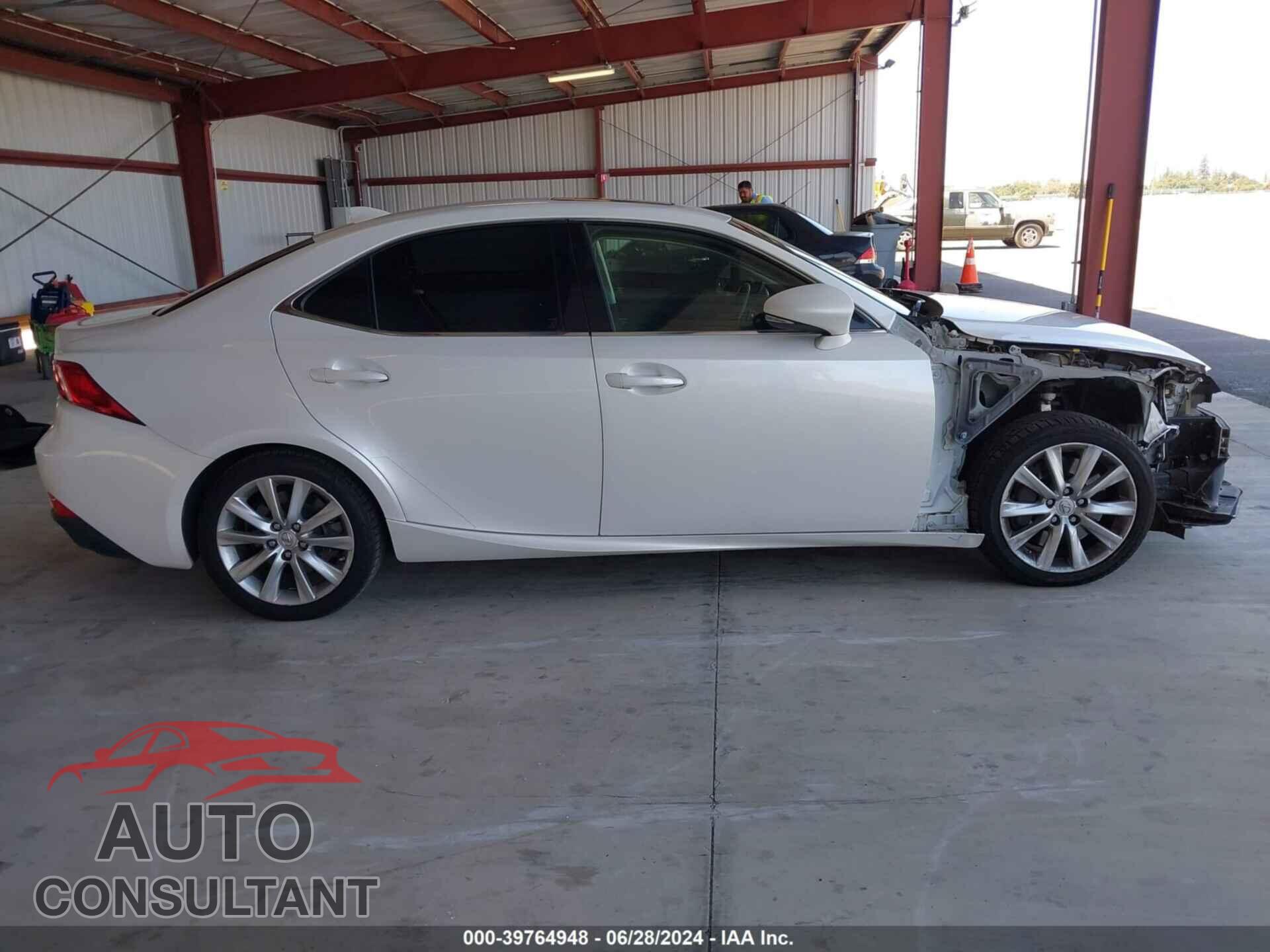 LEXUS IS 200T 2016 - JTHBA1D26G5030767