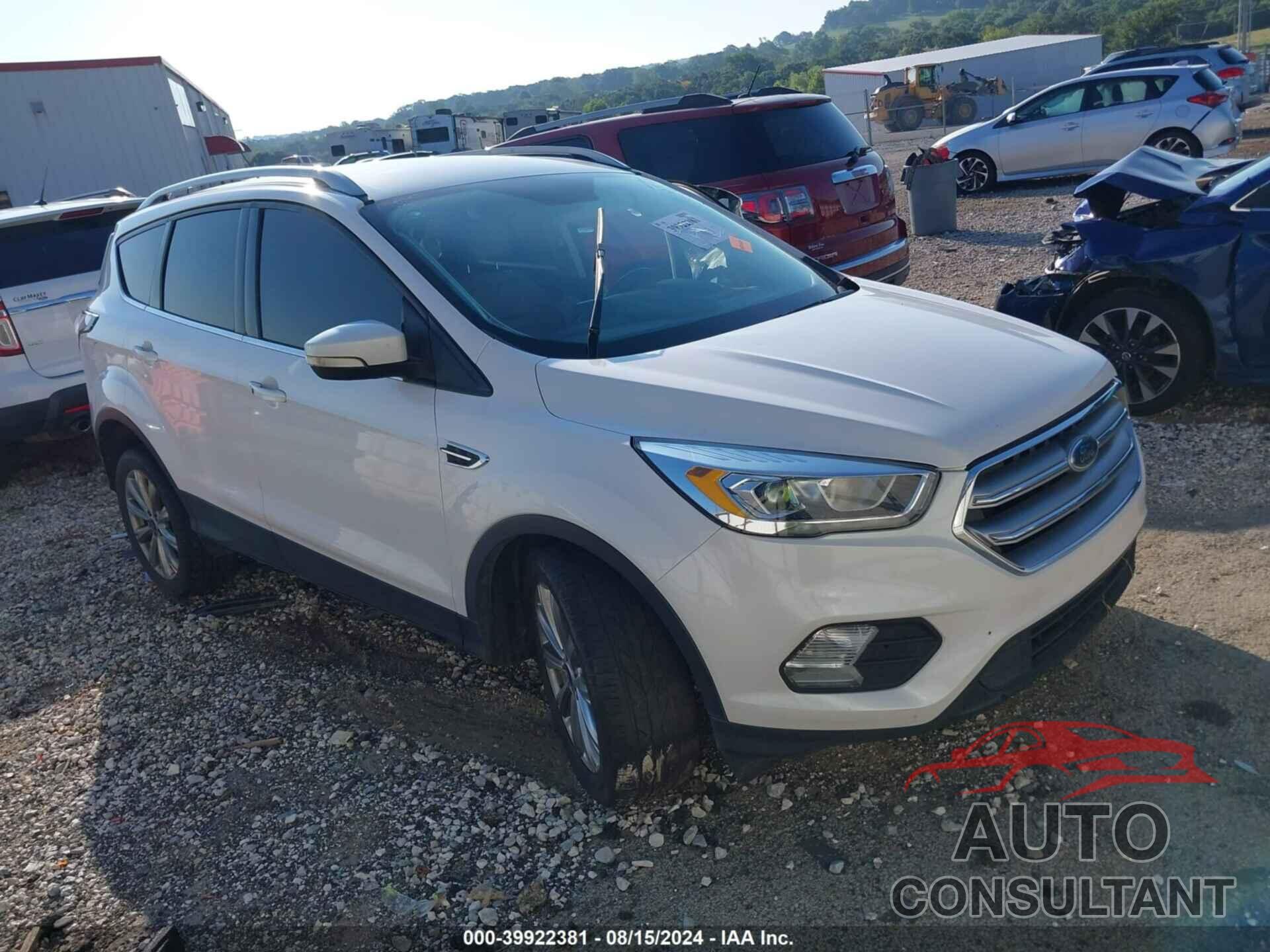 FORD ESCAPE 2017 - 1FMCU0J97HUB46460