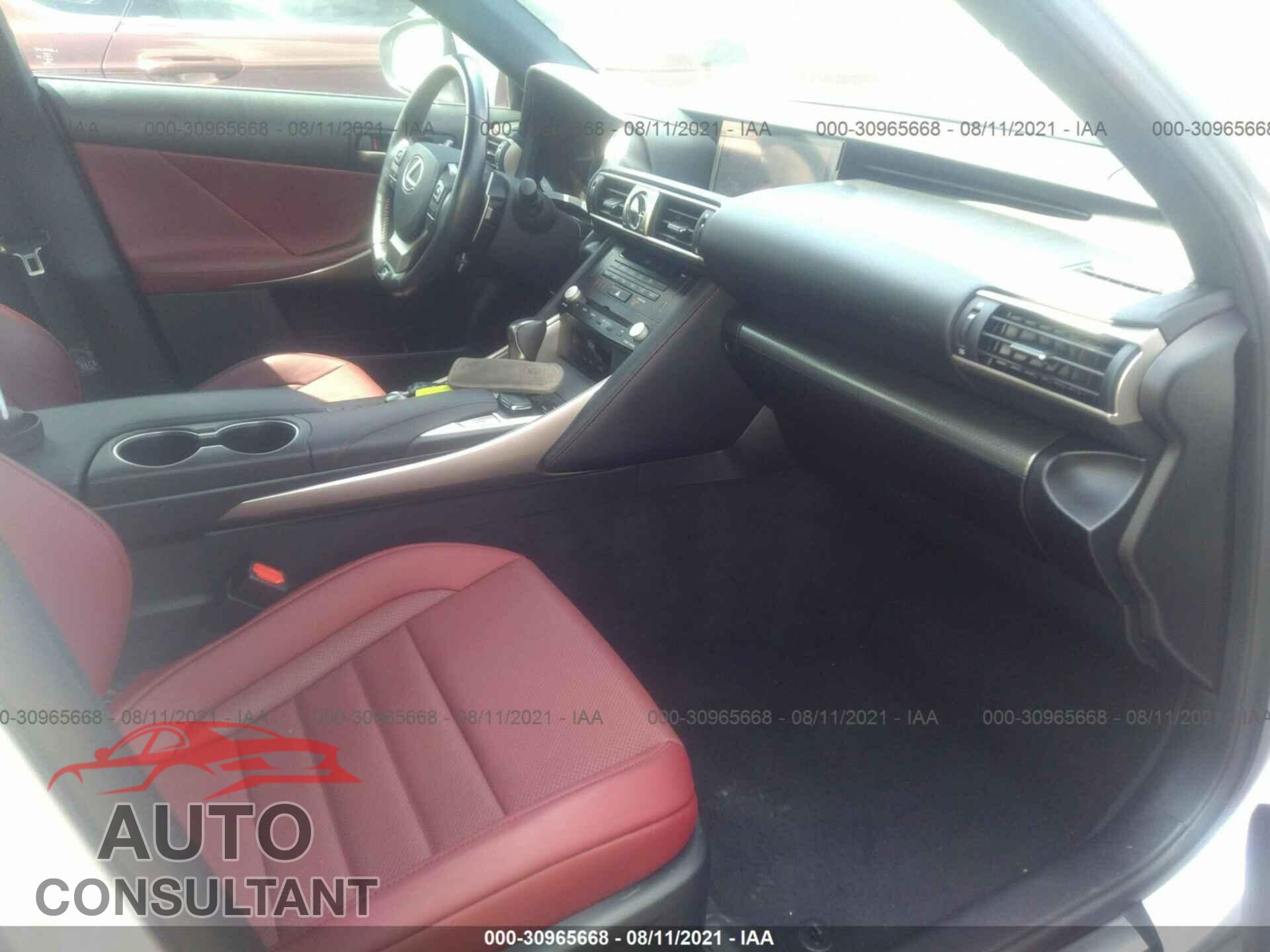 LEXUS IS 2017 - JTHBE1D26H5028734