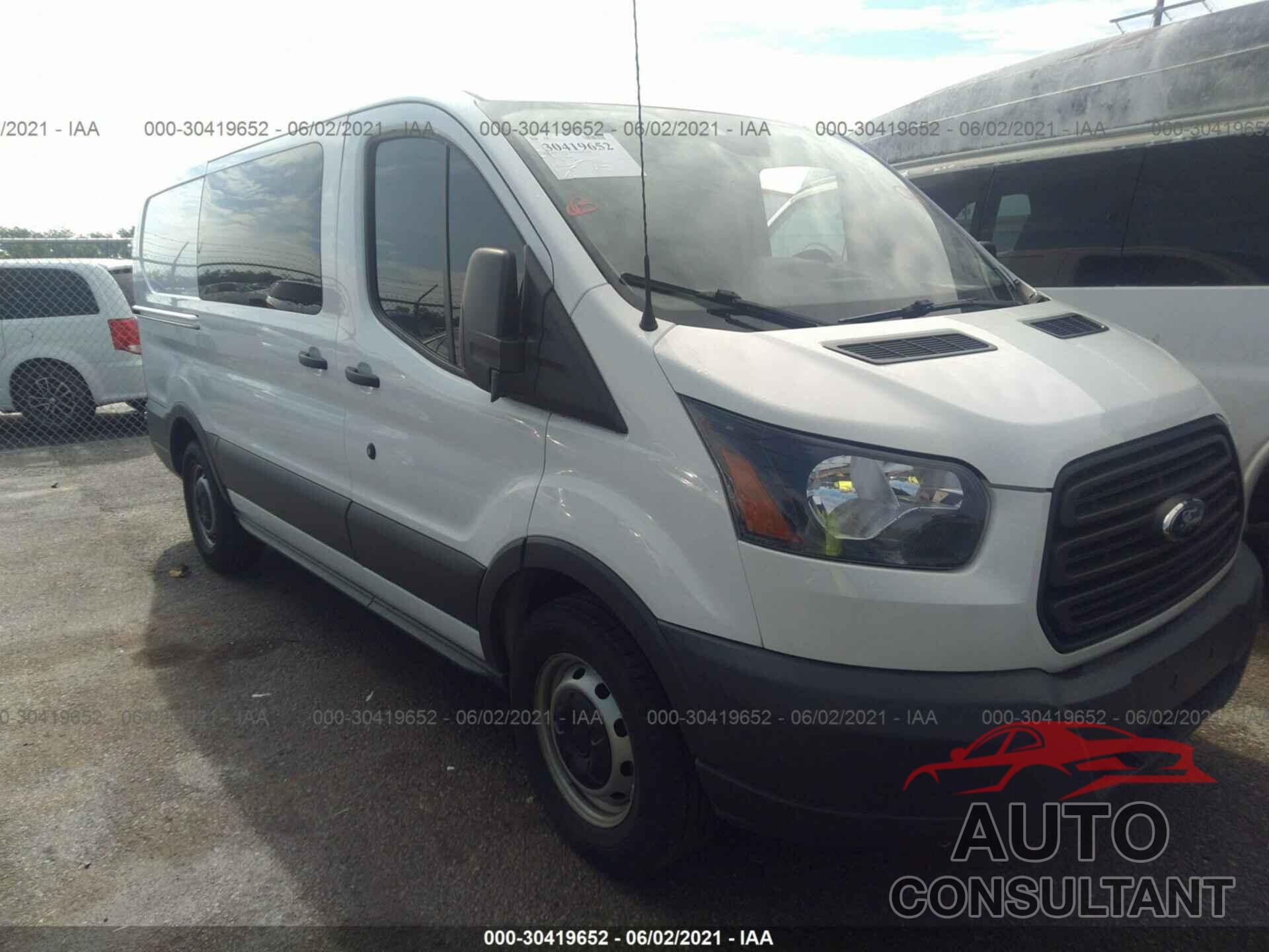 FORD TRANSIT VAN 2018 - 1FTYE1YM4JKA32988