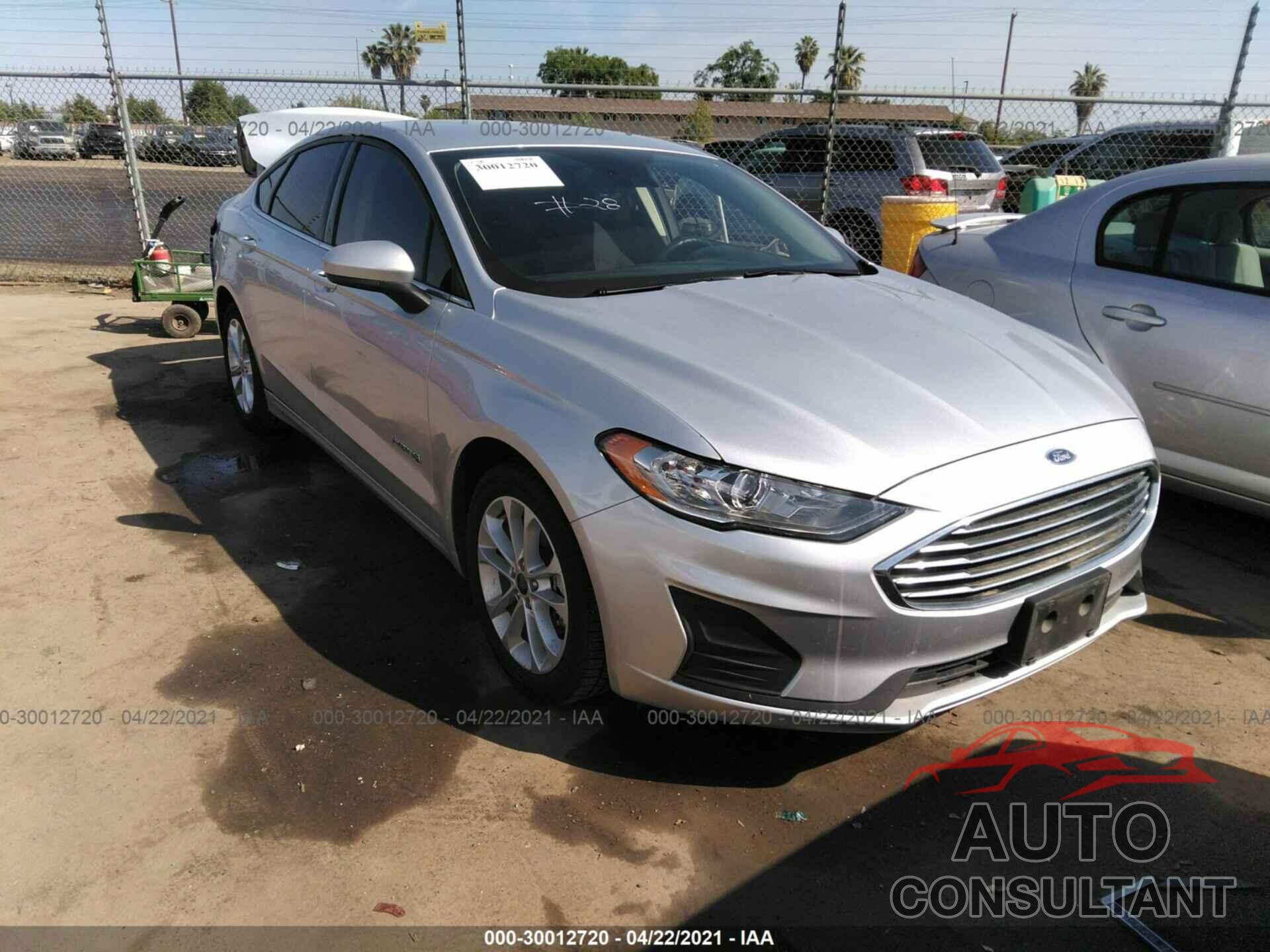 FORD FUSION HYBRID 2019 - 3FA6P0LU9KR269238