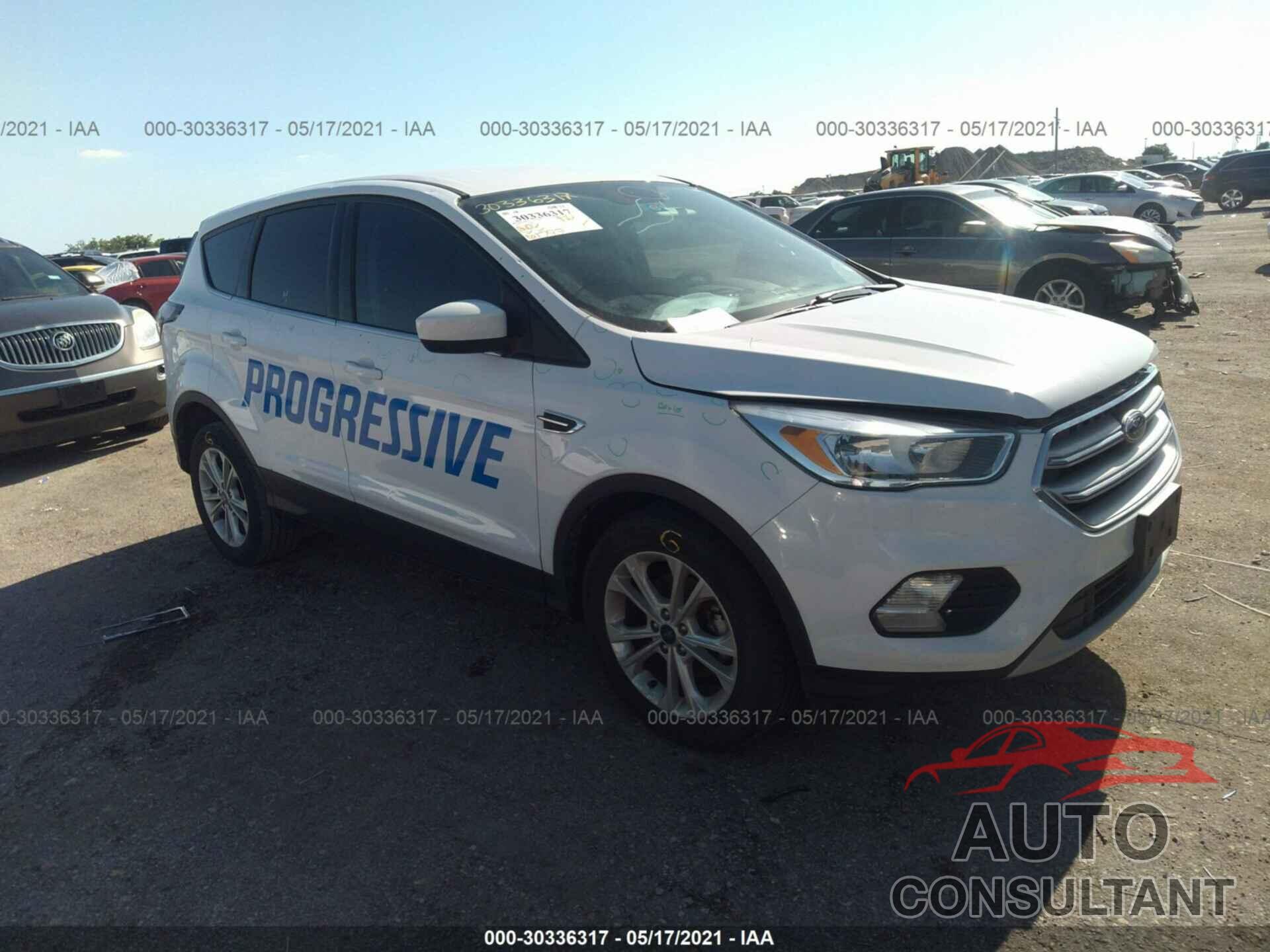 FORD ESCAPE 2017 - 1FMCU0GD9HUB30580