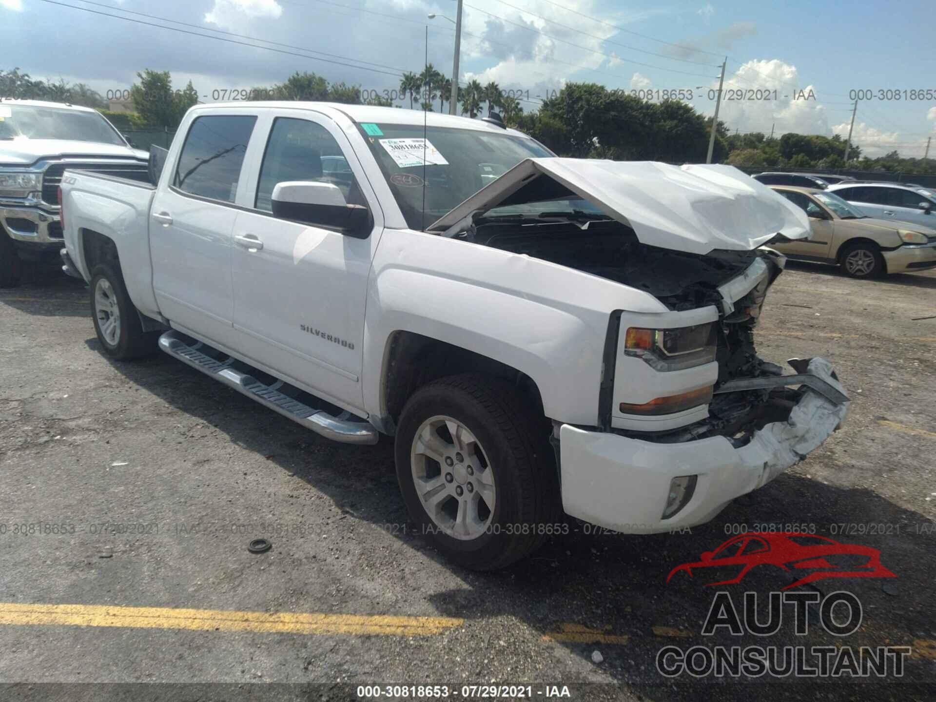 CHEVROLET SILVERADO 1500 2018 - 3GCUKREC2JG169646