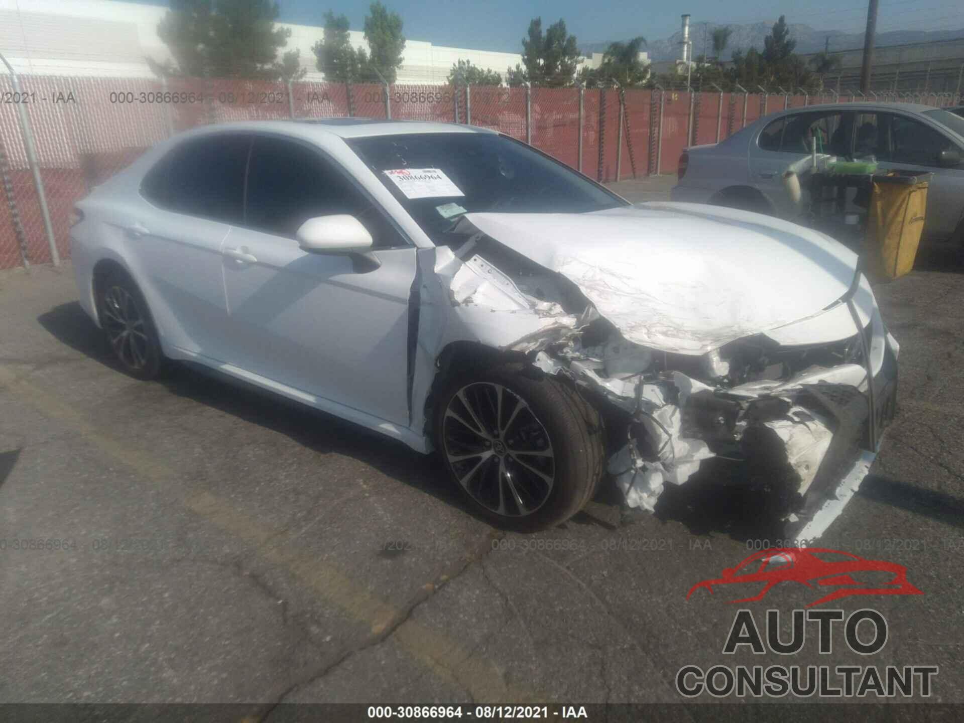 TOYOTA CAMRY 2020 - 4T1G11AK2LU506133