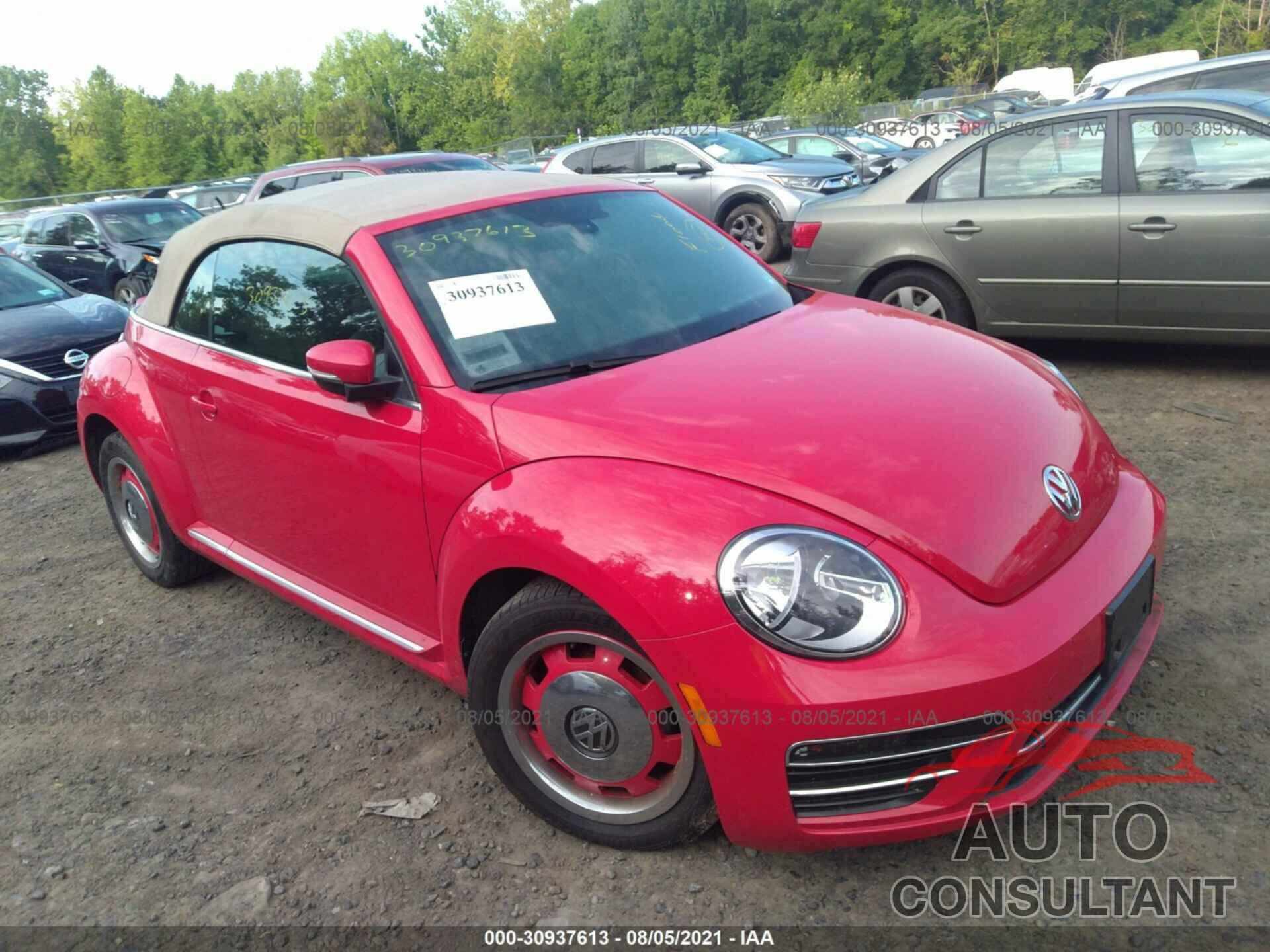 VOLKSWAGEN BEETLE CONVERTIBLE 2018 - 3VW5DAAT7JM504274