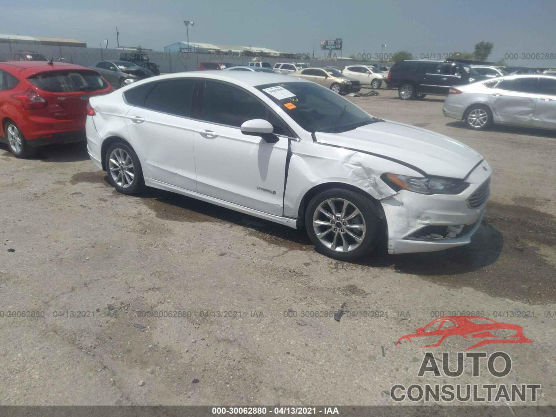 FORD FUSION 2017 - 3FA6P0LU9HR325736