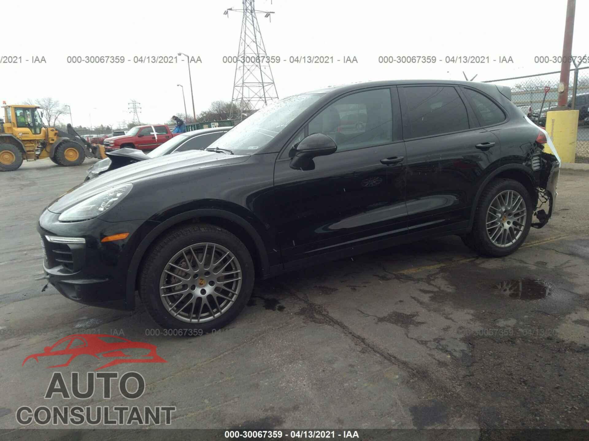 PORSCHE CAYENNE 2017 - WP1AB2A29HLA53587