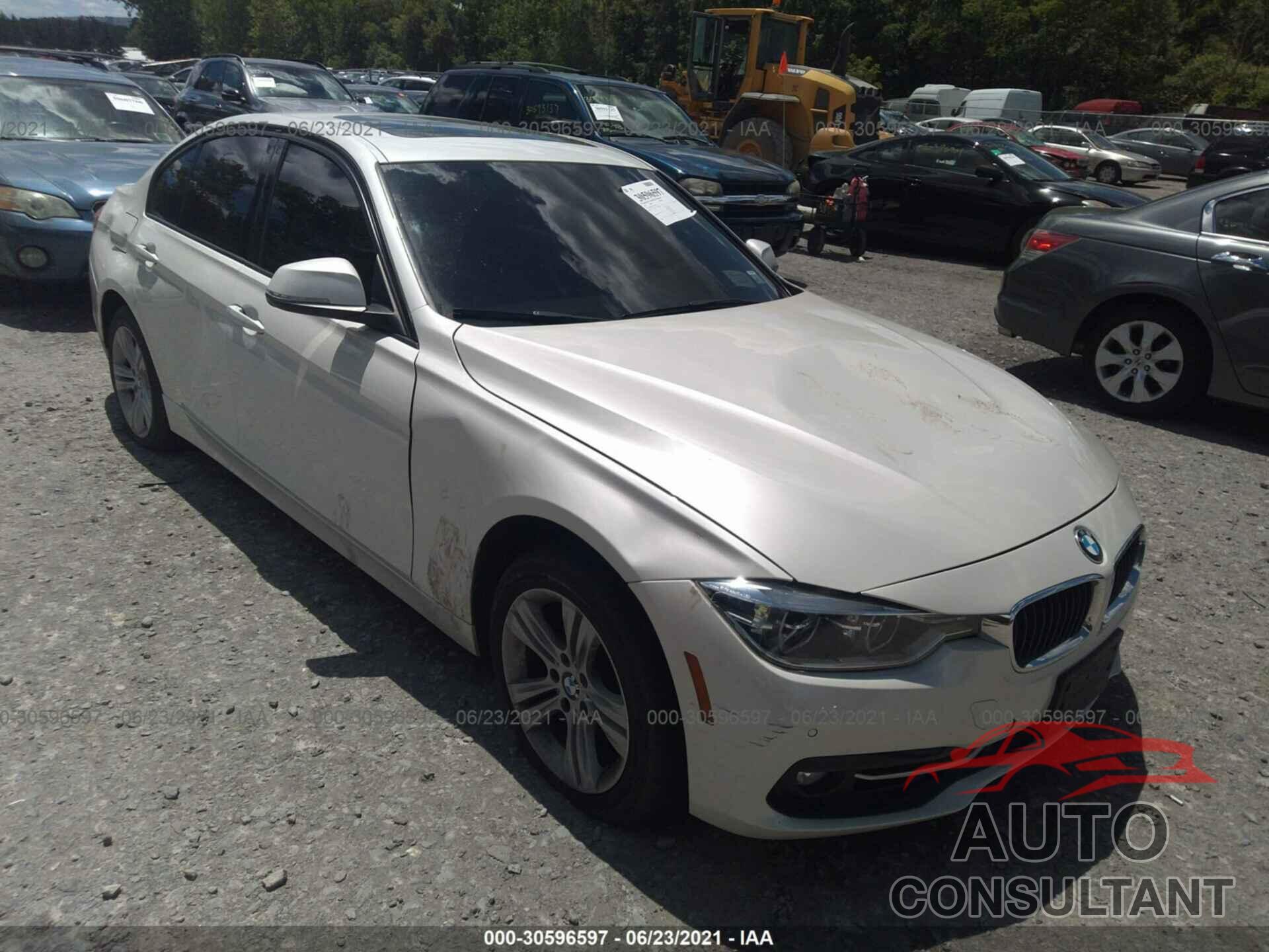 BMW 3 SERIES 2016 - WBA8E3G55GNT80597