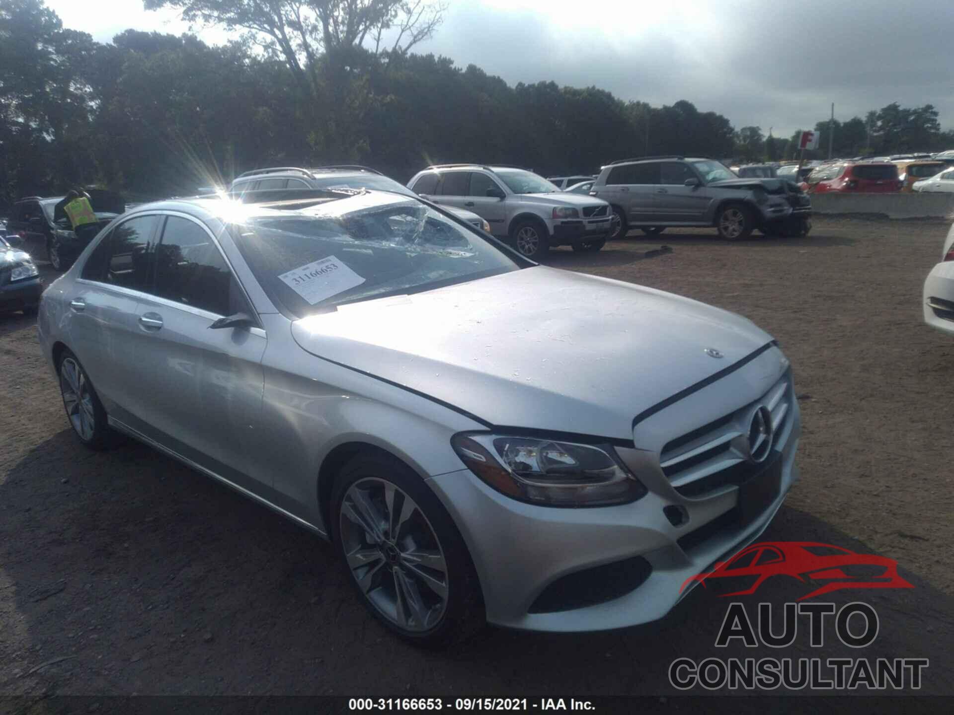 MERCEDES-BENZ C-CLASS 2018 - 55SWF4JB6JU268861