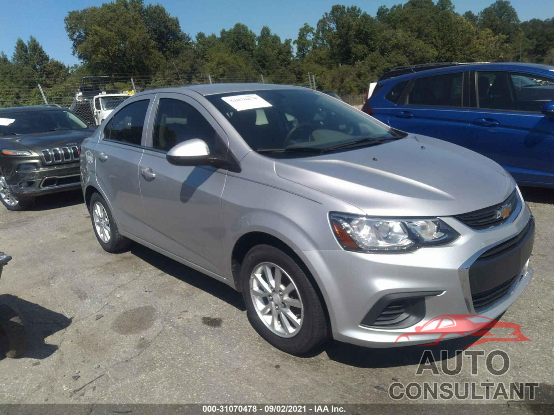 CHEVROLET SONIC 2017 - 1G1JD5SH1H4128513