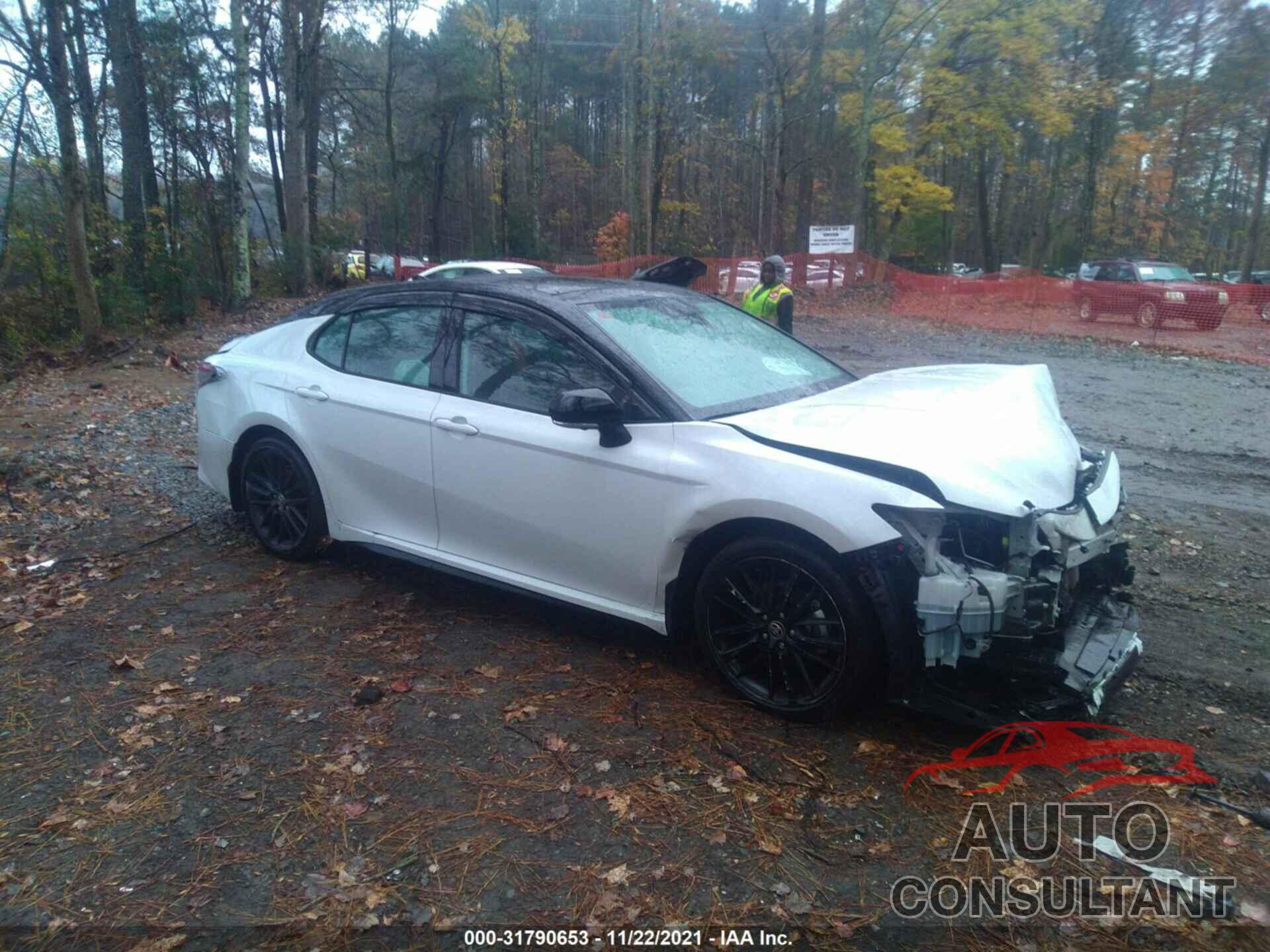 TOYOTA CAMRY 2021 - 4T1KZ1AK9MU047400