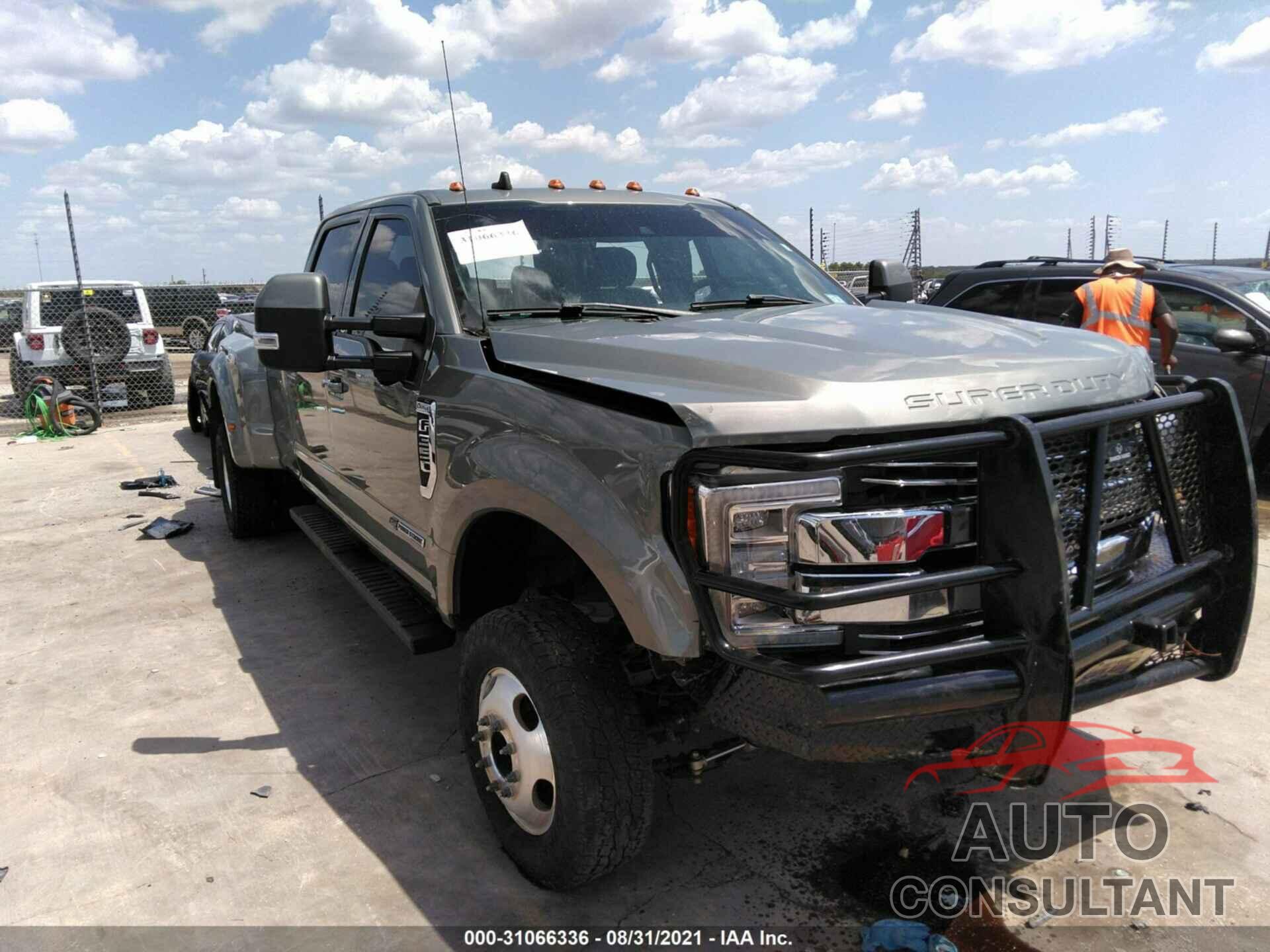 FORD SUPER DUTY F-350 DRW 2019 - 1FT8W3DT6KEC06100