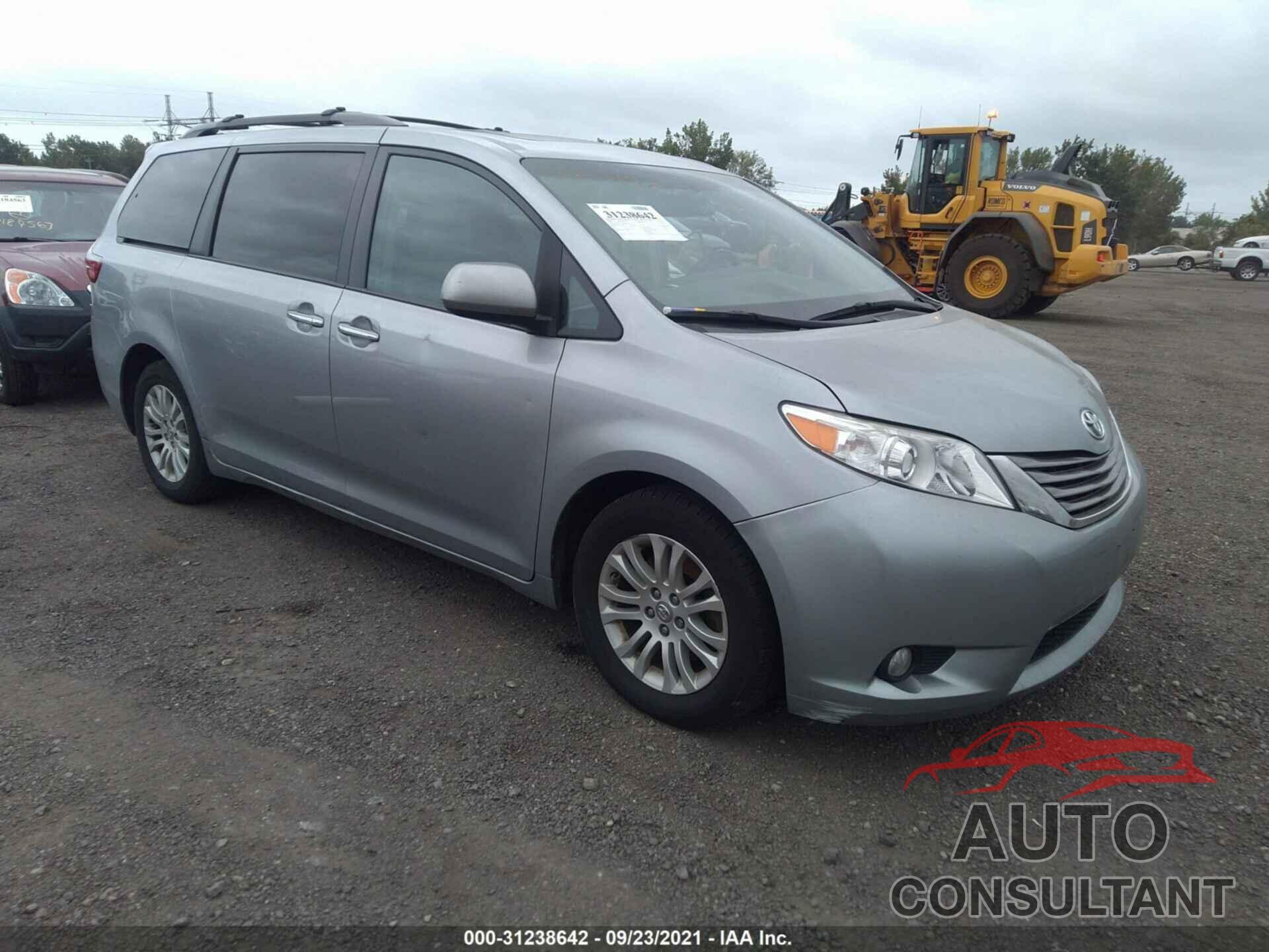 TOYOTA SIENNA 2017 - 5TDYZ3DC7HS778562