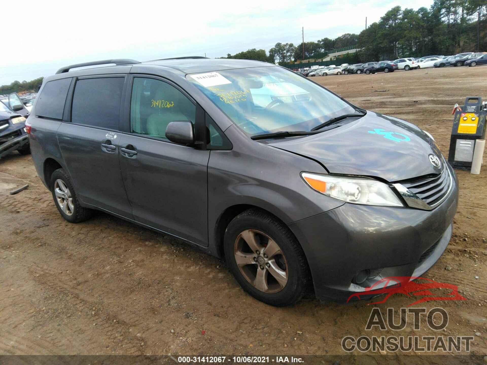 TOYOTA SIENNA 2017 - 5TDKZ3DC0HS892411