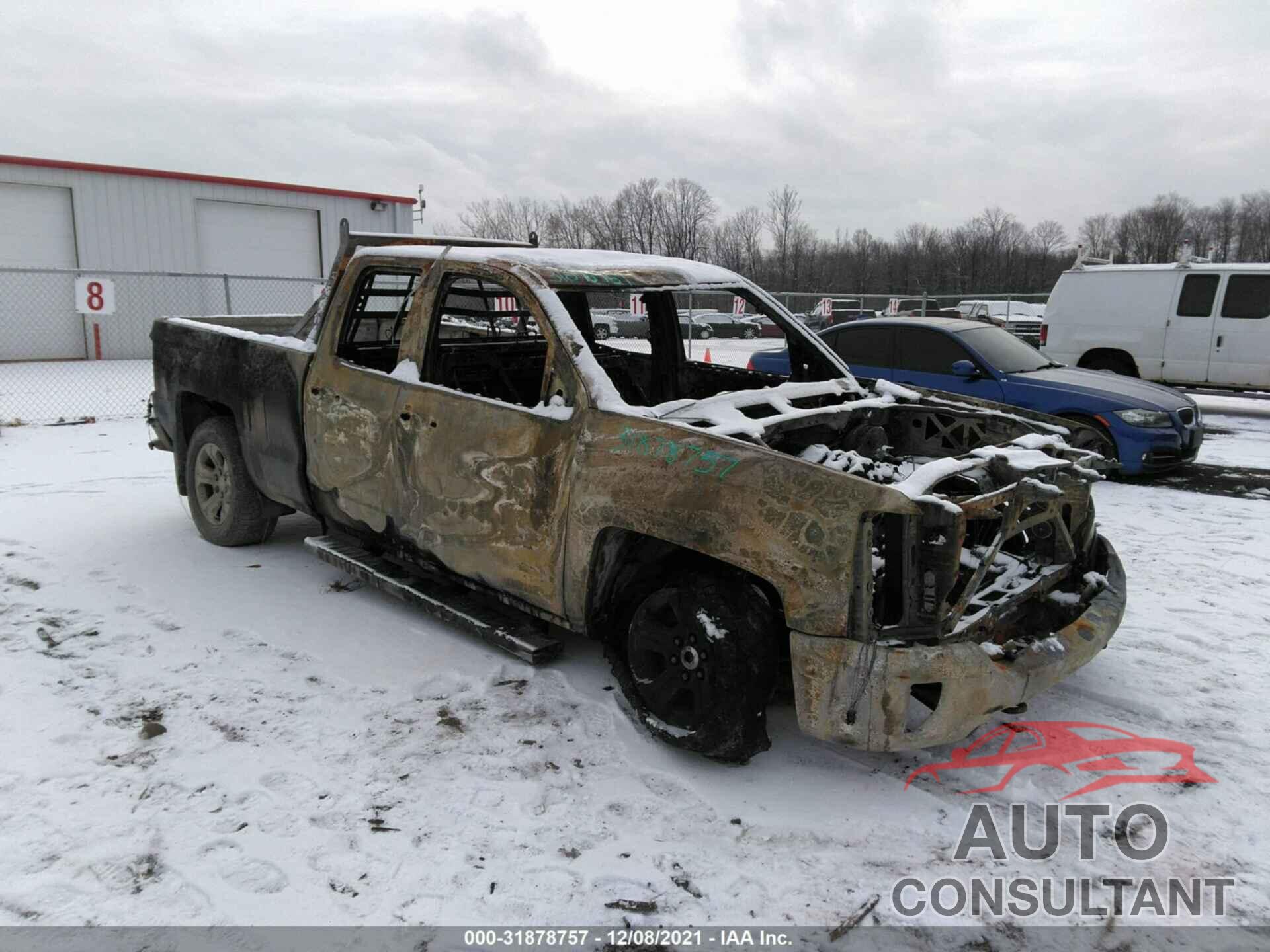 CHEVROLET SILVERADO 1500 2018 - 1GCVKREC1JZ272268
