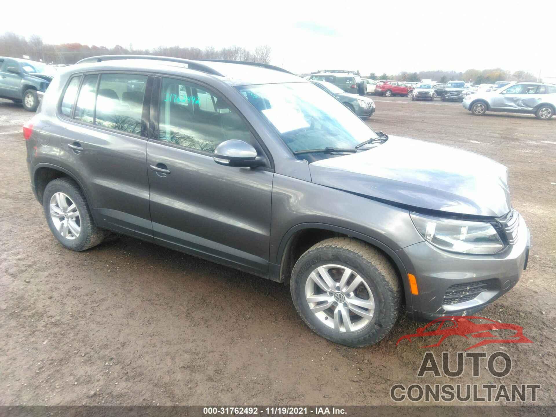 VOLKSWAGEN TIGUAN 2016 - WVGBV7AX6GW593297