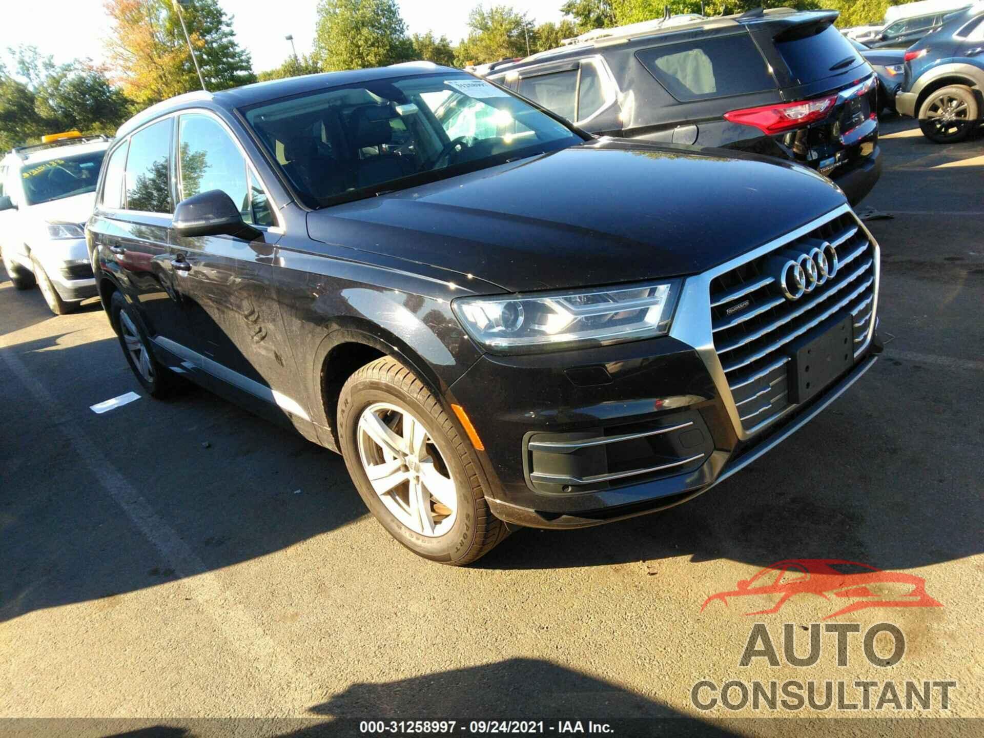 AUDI Q7 2017 - WA1LHAF76HD036189