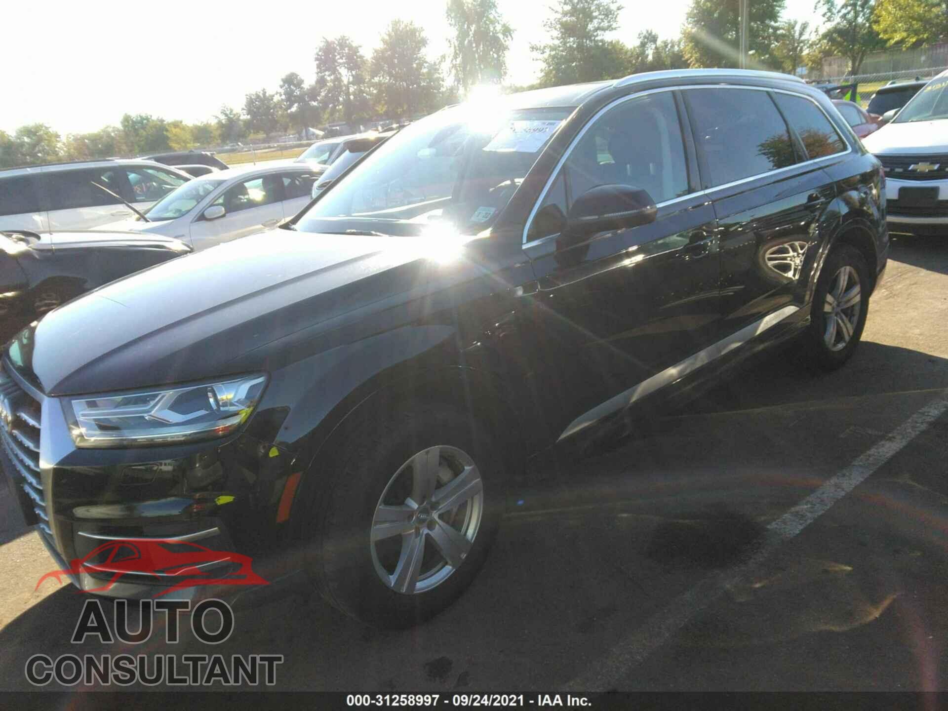 AUDI Q7 2017 - WA1LHAF76HD036189