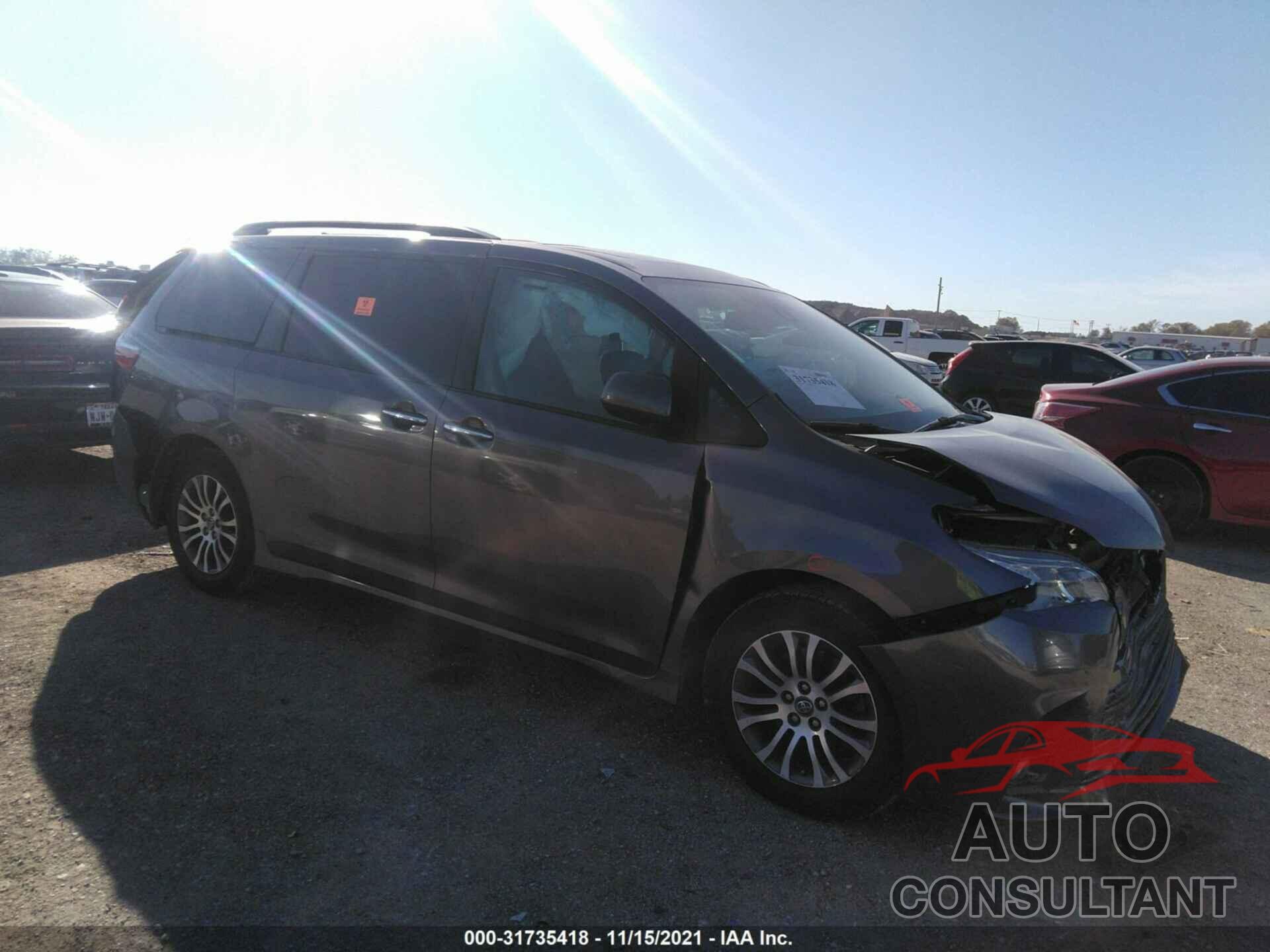 TOYOTA SIENNA 2018 - 5TDYZ3DC8JS950264